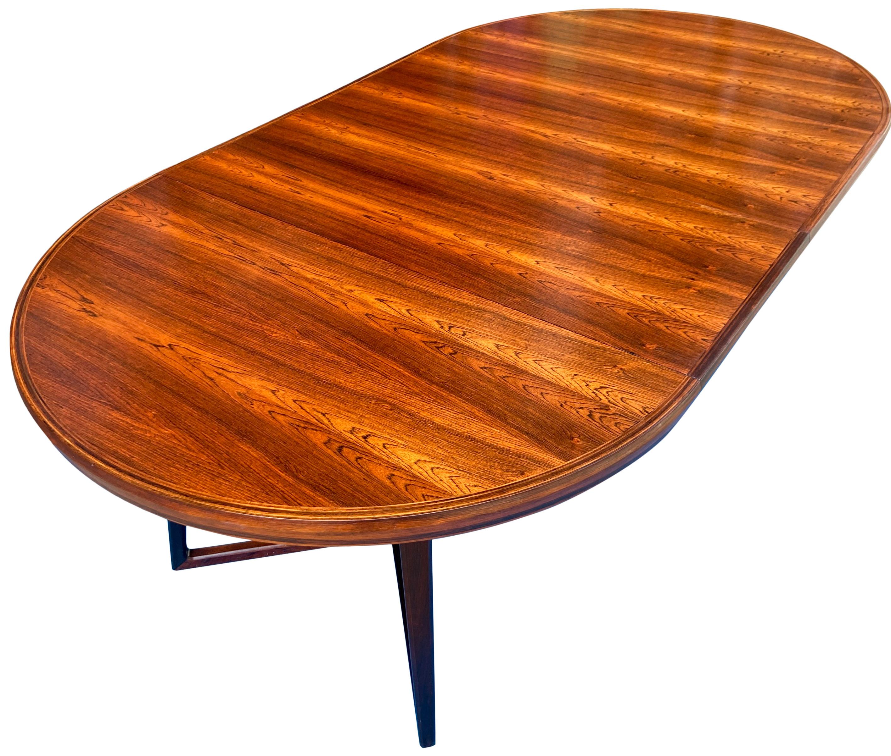 Superb  Midcentury Extendable Rosewood Dining Table 'Two Leaves' 6