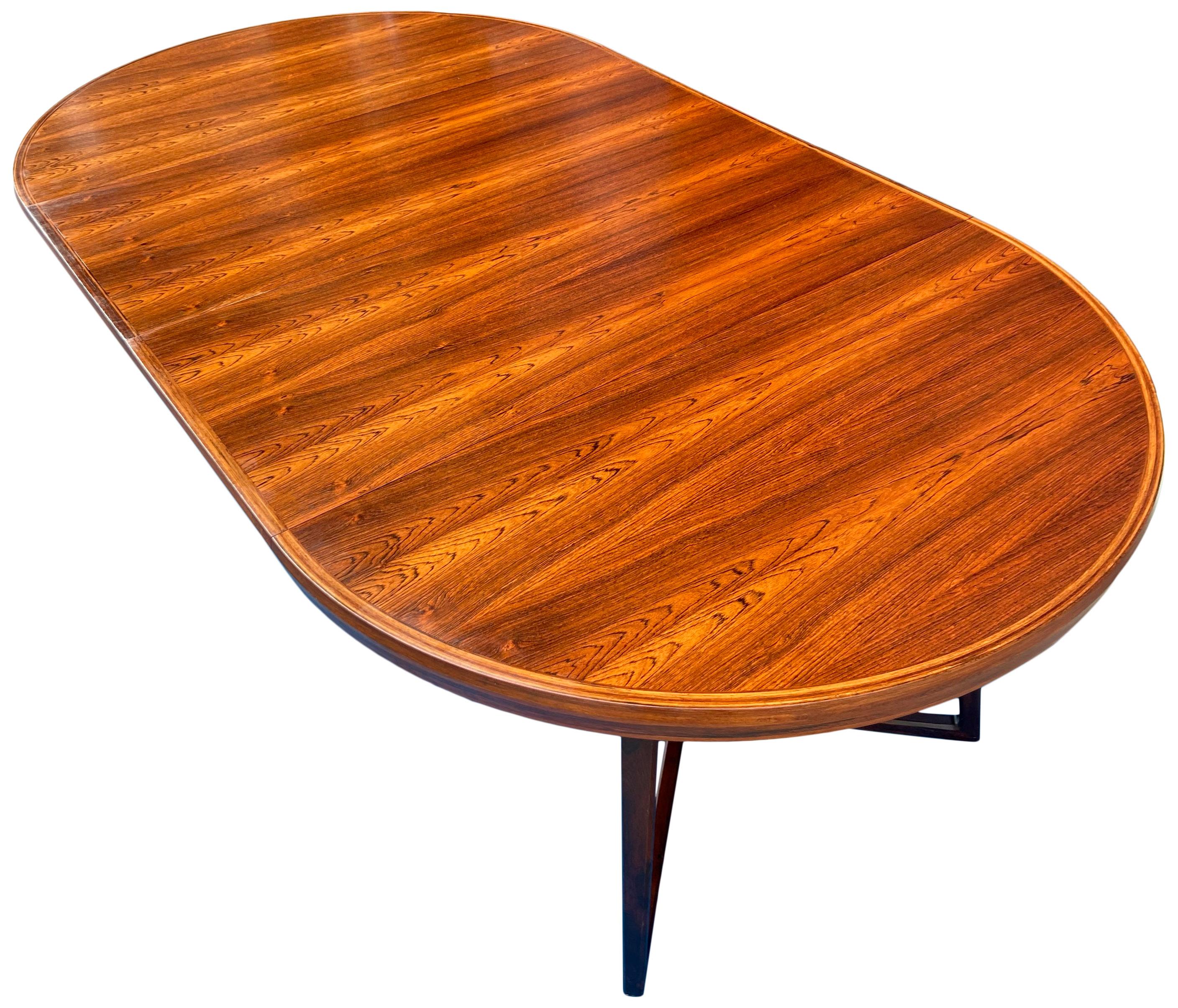 Superb  Midcentury Extendable Rosewood Dining Table 'Two Leaves' 7