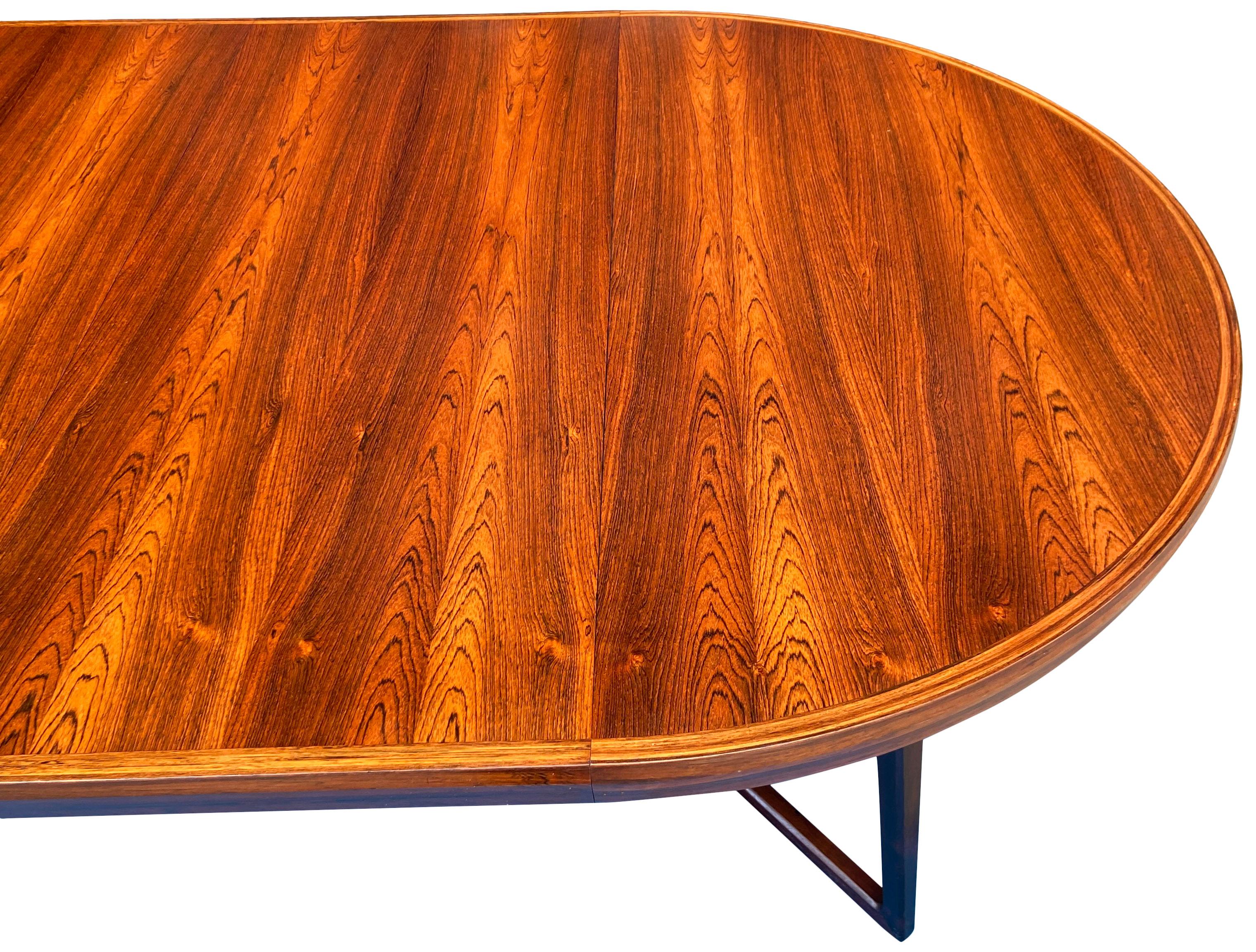 Superb  Midcentury Extendable Rosewood Dining Table 'Two Leaves' 11
