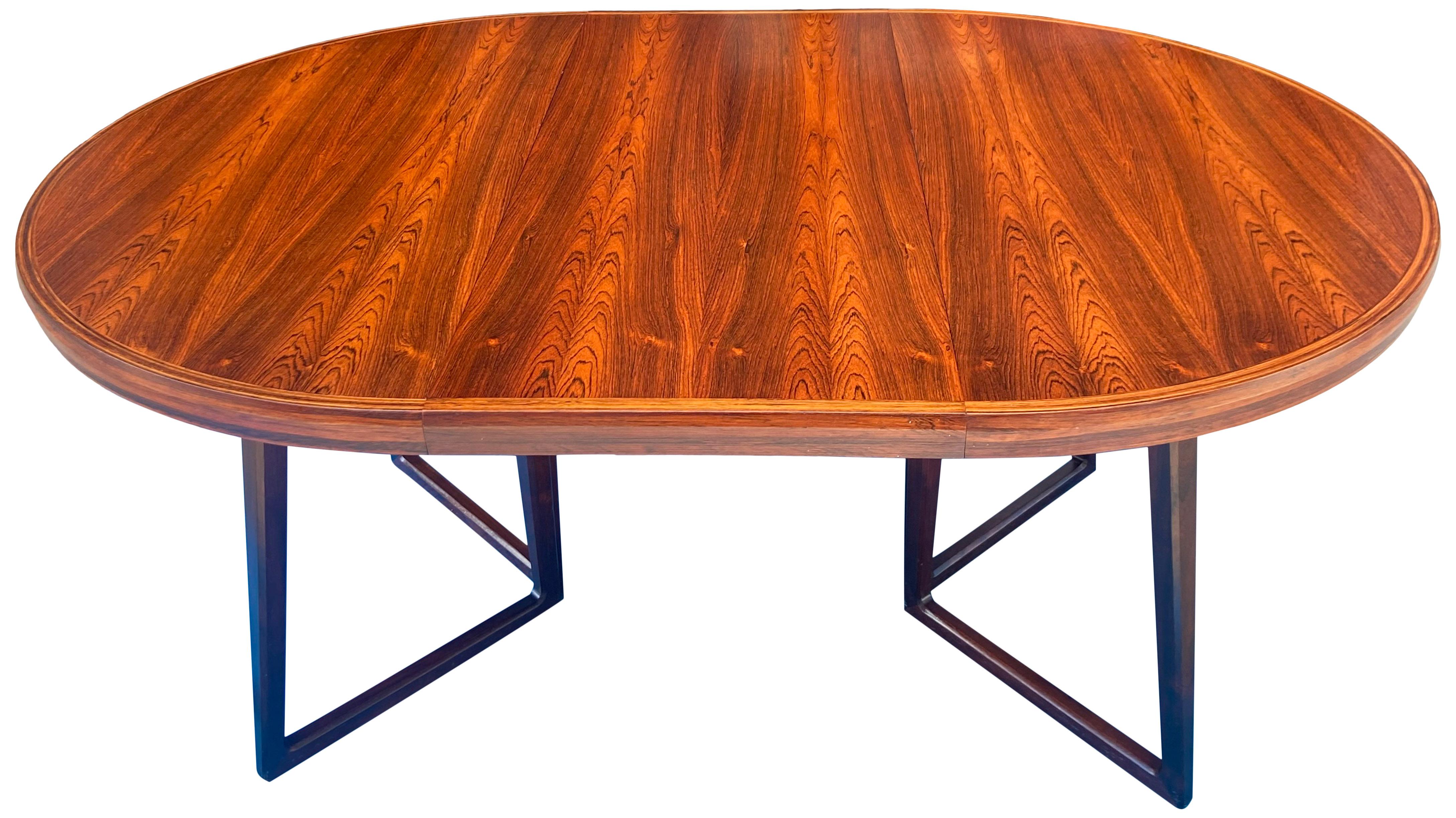 Superb  Midcentury Extendable Rosewood Dining Table 'Two Leaves' 3