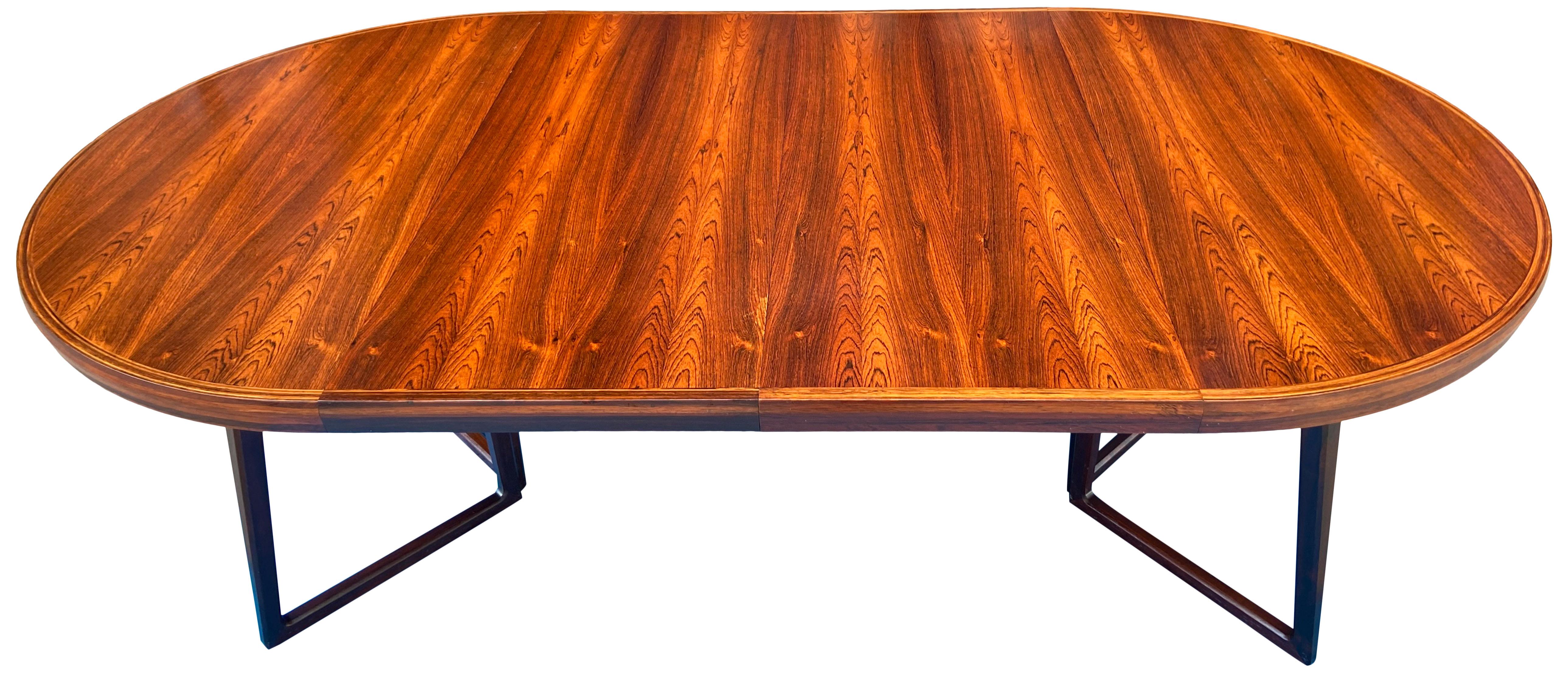 Superb  Midcentury Extendable Rosewood Dining Table 'Two Leaves' 4