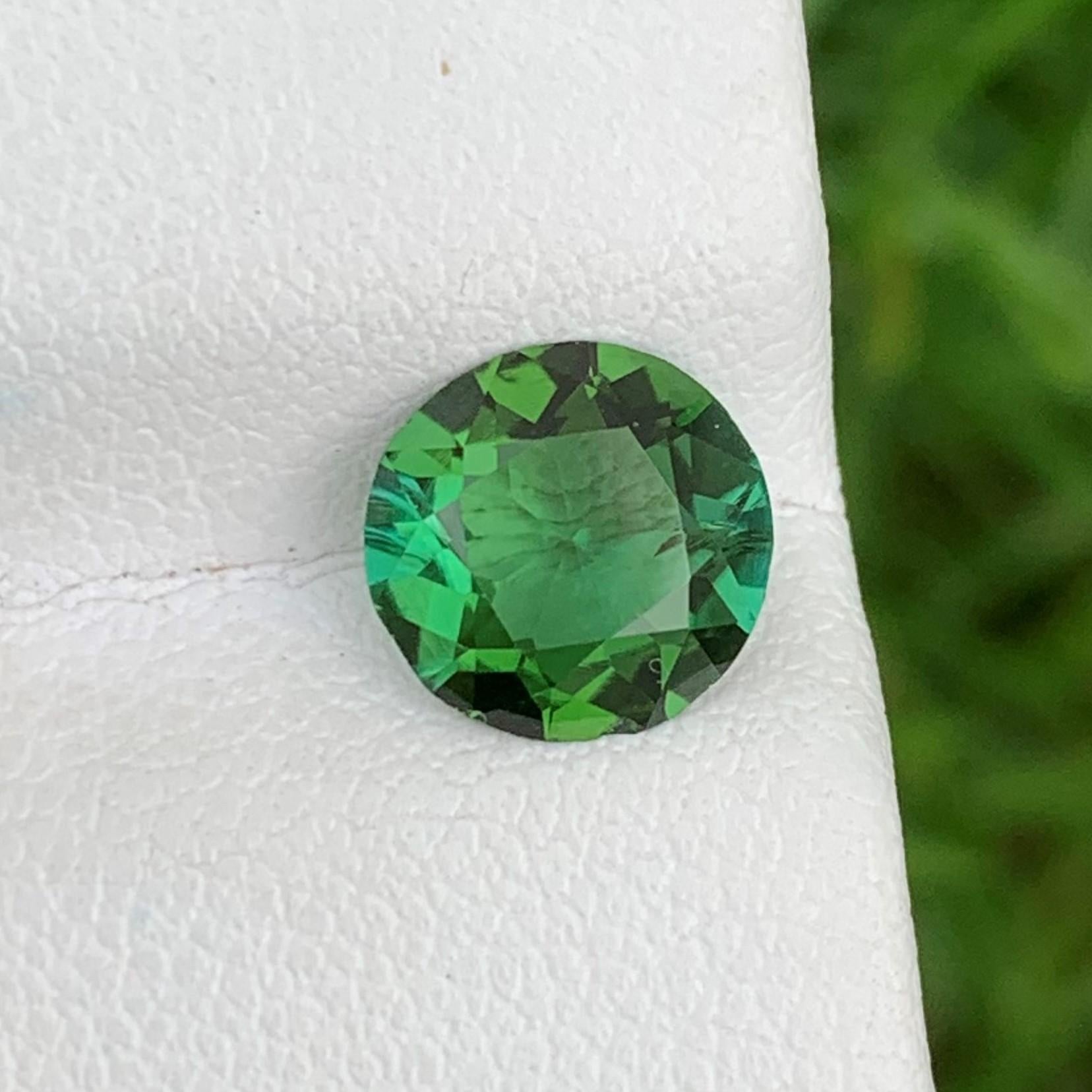 Arts and Crafts Superbe bague en tourmaline verte menthe de 1,40 carat, pierre précieuse taille ronde en vente