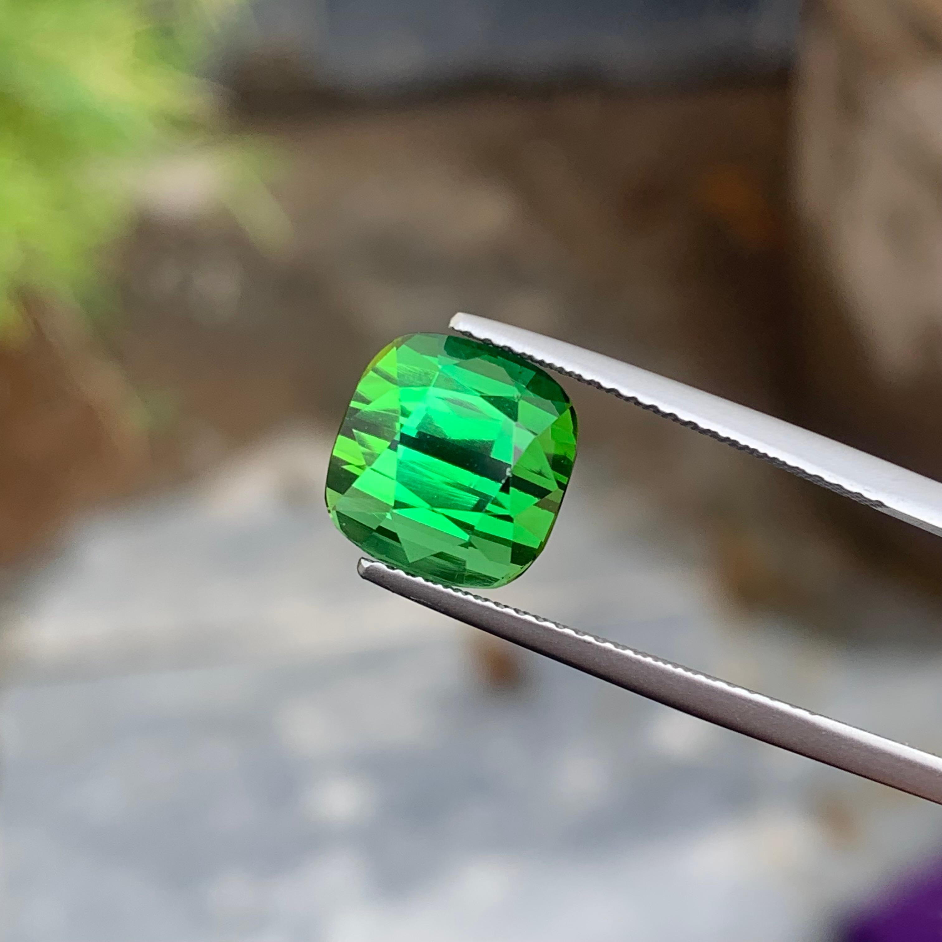 Gorgeous Mint Green Loose Tourmaline Ring Gem 5.95 Carat Cushion Gemstone In New Condition For Sale In Peshawar, PK