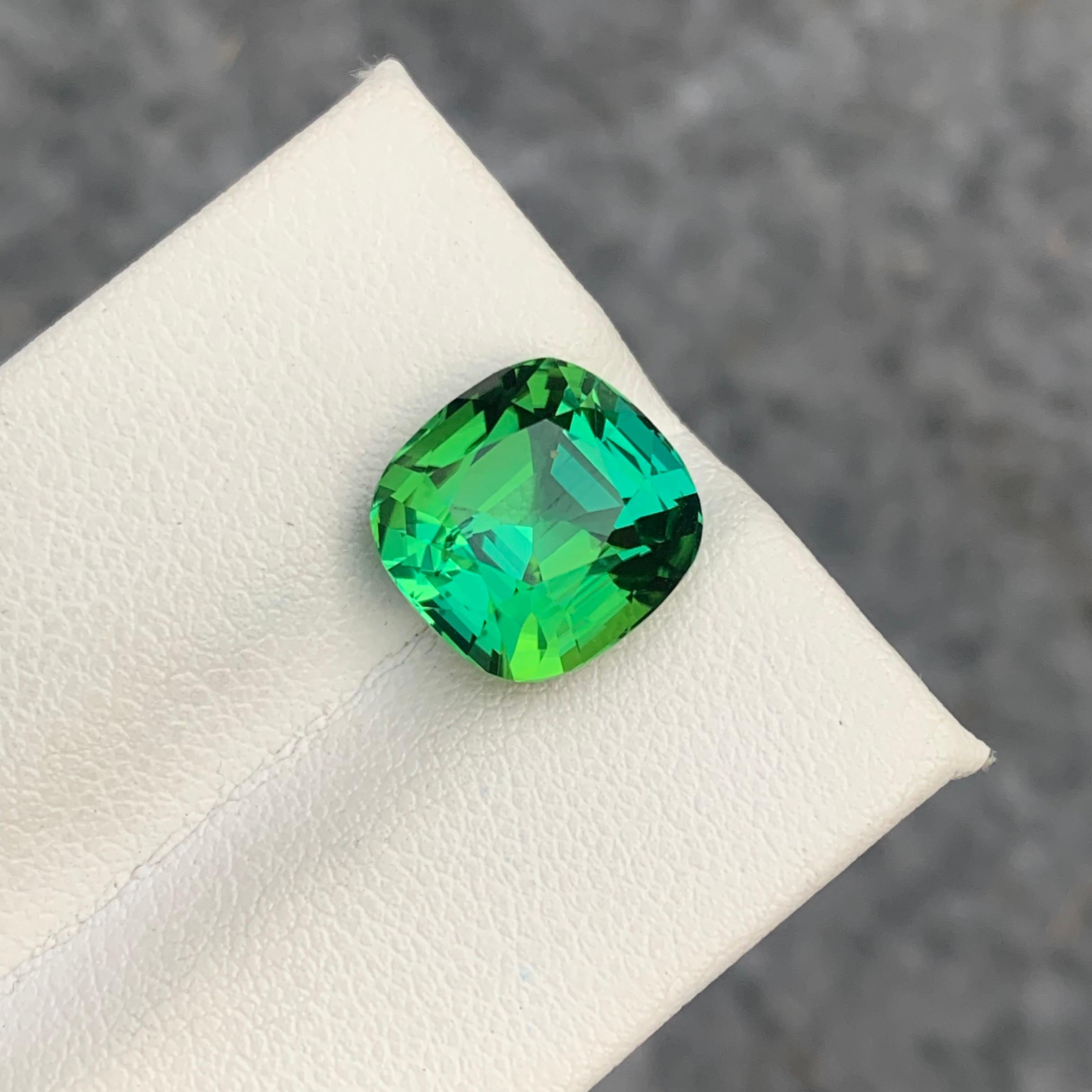 Gorgeous Mint Green Loose Tourmaline Ring Gem 6.10 Carat Cushion Gemstone In New Condition In Peshawar, PK