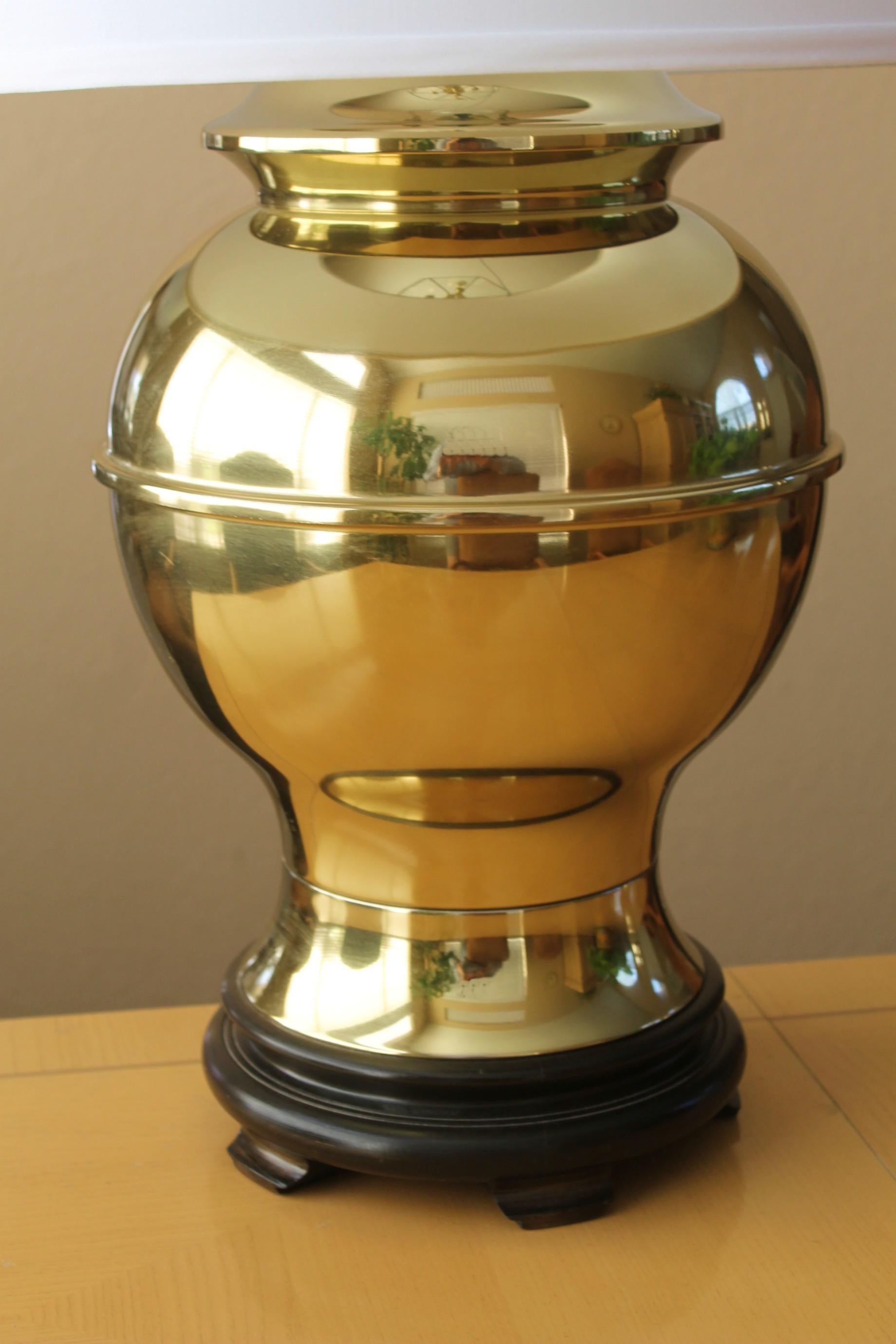 Hollywood Regency Gorgeous Monumental Brass Ginger Jar Table Lamp! 1980s Cooper Karl Springer Era For Sale