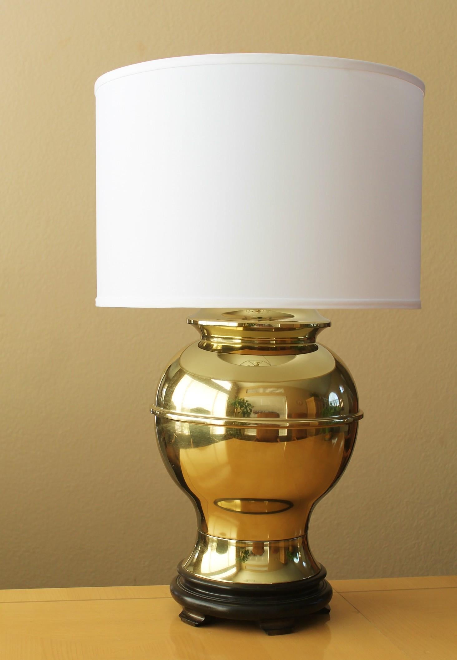 Wunderschöne monumentale Tischlampe aus Messing in Ingwerglasform! 1980er Jahre Cooper Karl Springer Ära (amerikanisch) im Angebot