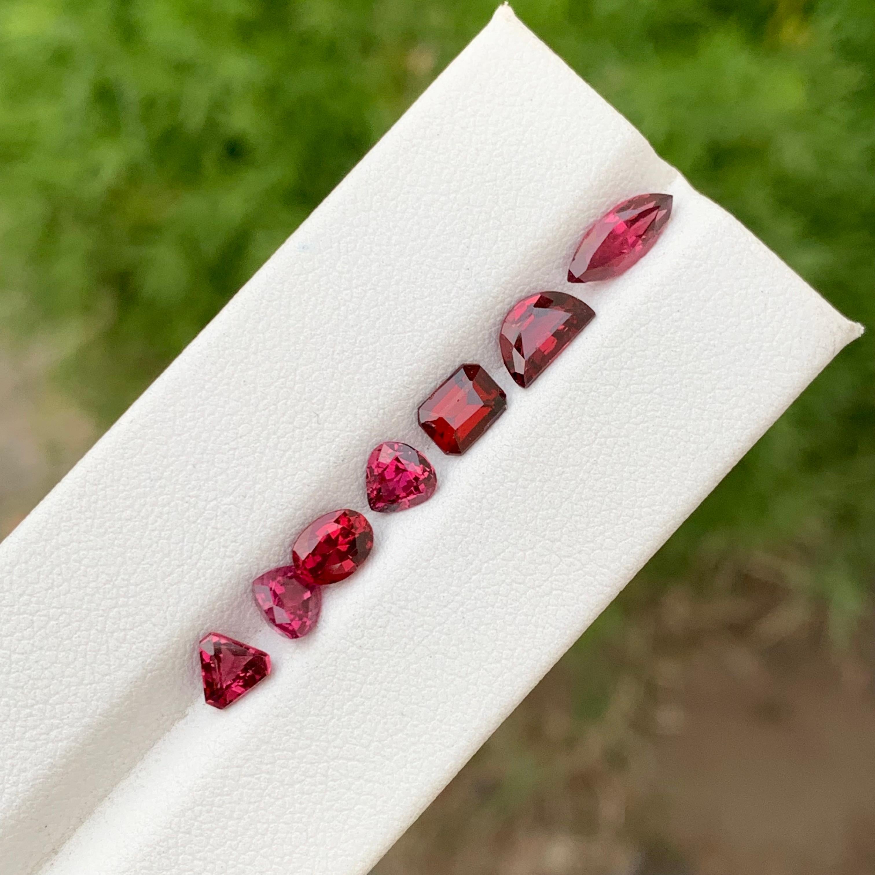 Loose Rhodolite Garnet 
Weight: 5.15 Carats 
Size: 0.60 to 0.80 Carats
Origin: Tanzania
Shape: Multi / Mix
Color: Red
Treatment: Non
Rhodolite garnet is a strikingly beautiful gemstone appreciated for its mesmerizing purplish-red to pinkish-red