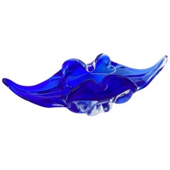 Gorgeous Murano Art Glass Sommerso Fruit Bowl Blue and Clear Vintage, Italy