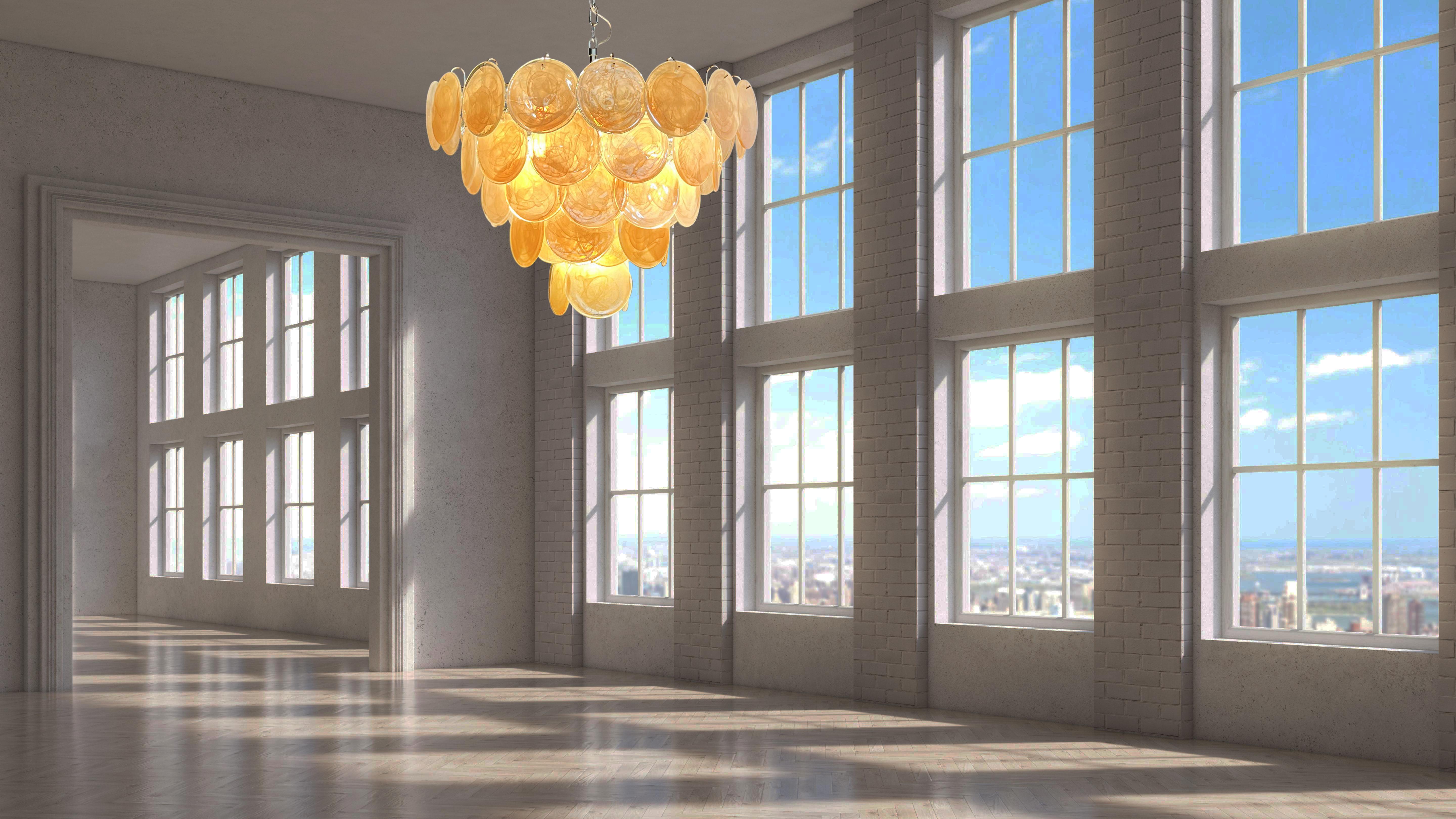 Wunderschöner Murano-Kronleuchter, Raumgröße - 57 schillernde Gold-Alabaster-Gläser (Glaskunst) im Angebot