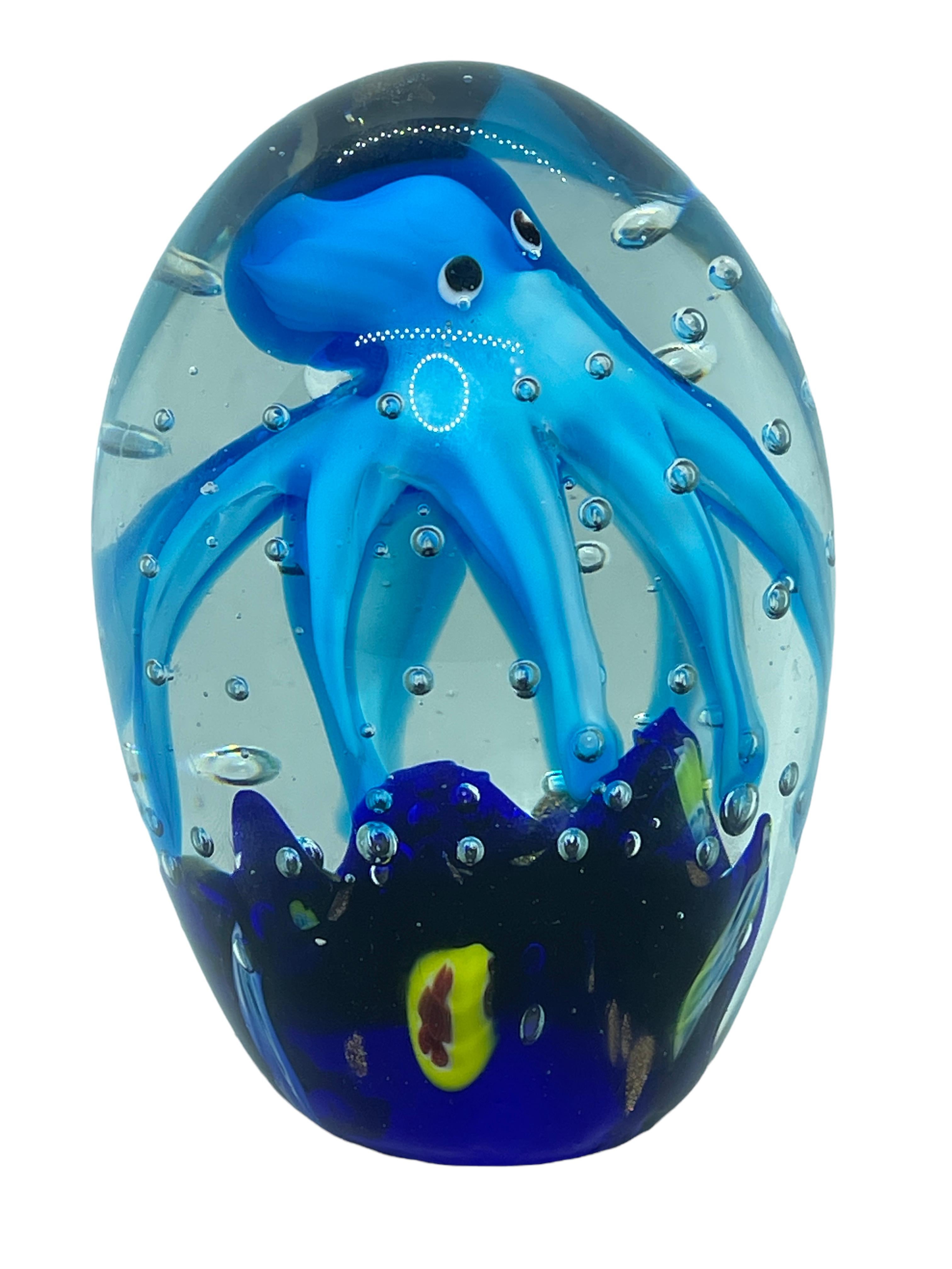 Italiano Splendido fermacarte in vetro artistico italiano di Murano con polpo gigante, Italia, anni '80
