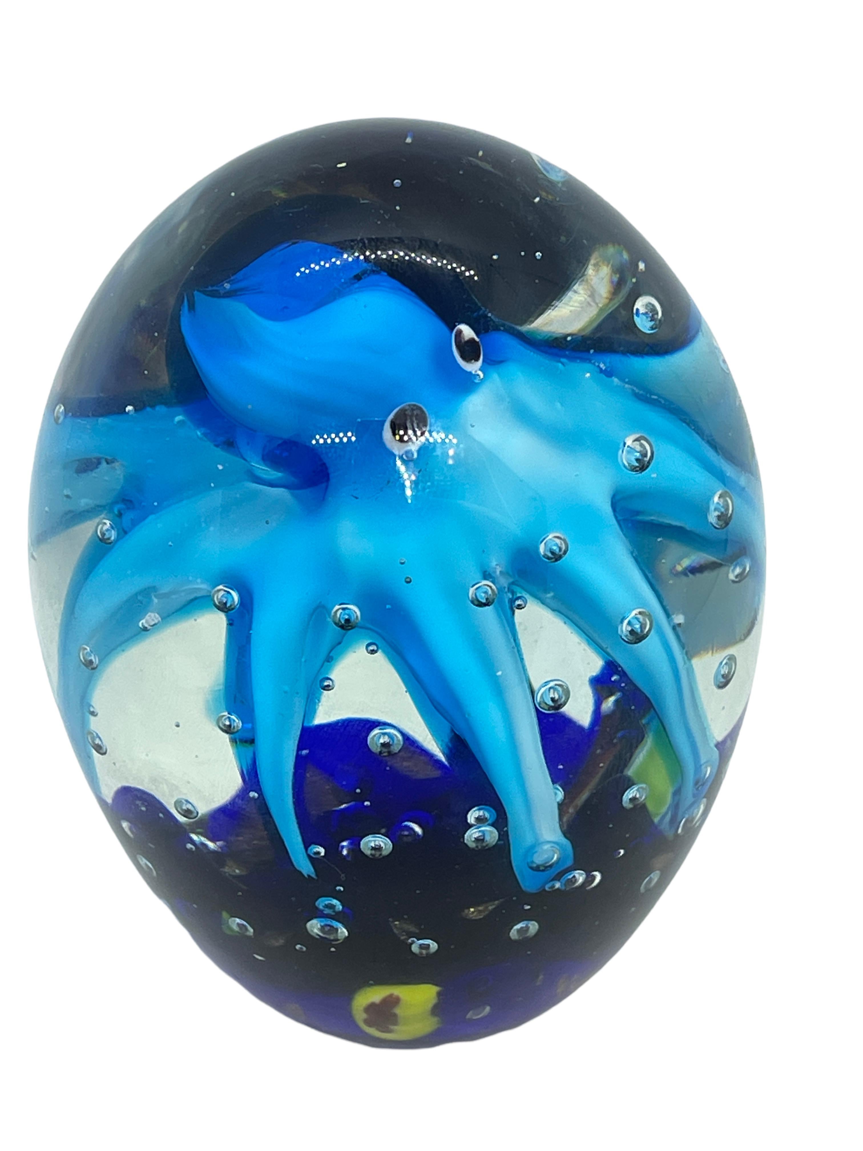 Gorgeous Murano Italian Art Glass Giant Octopus Paperweight, Italy, 1980s In Good Condition For Sale In Nuernberg, DE