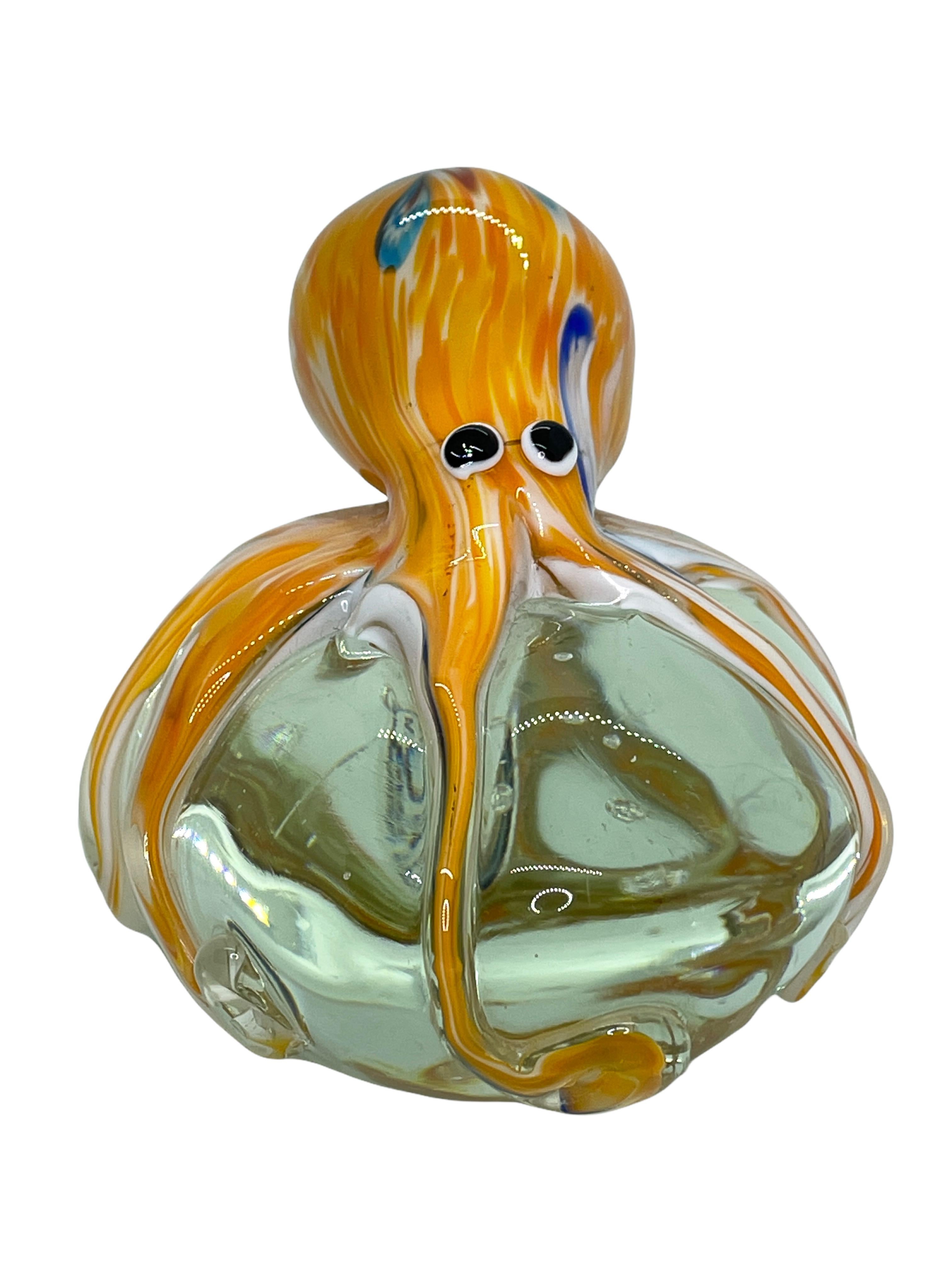 Mid-Century Modern Gorgeous Murano Italian Art Glass Giant Octopuses Paperweight, Italy, 1980s