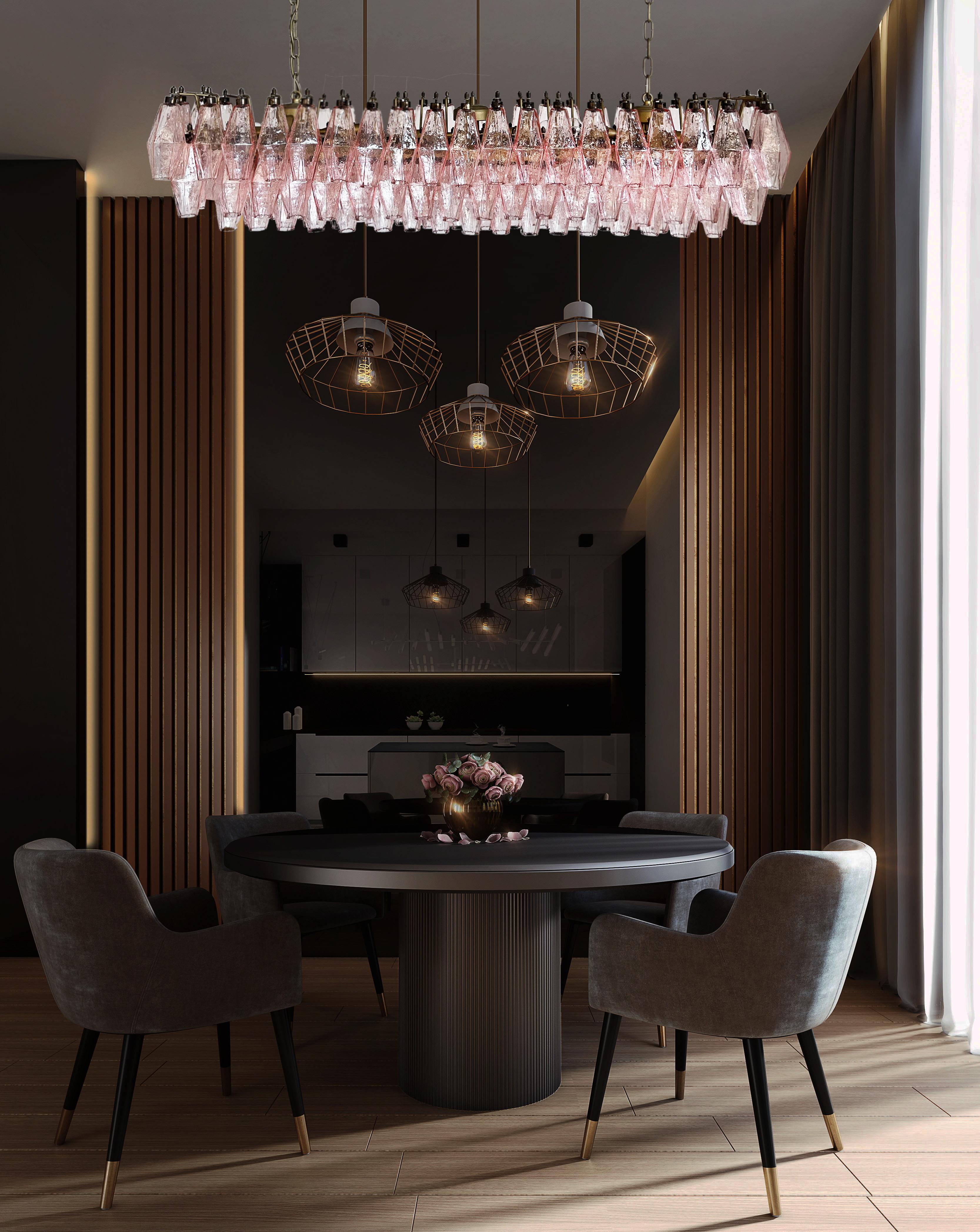 Elegant Italian chandelier made from 138 beautiful Murano pink glasses 