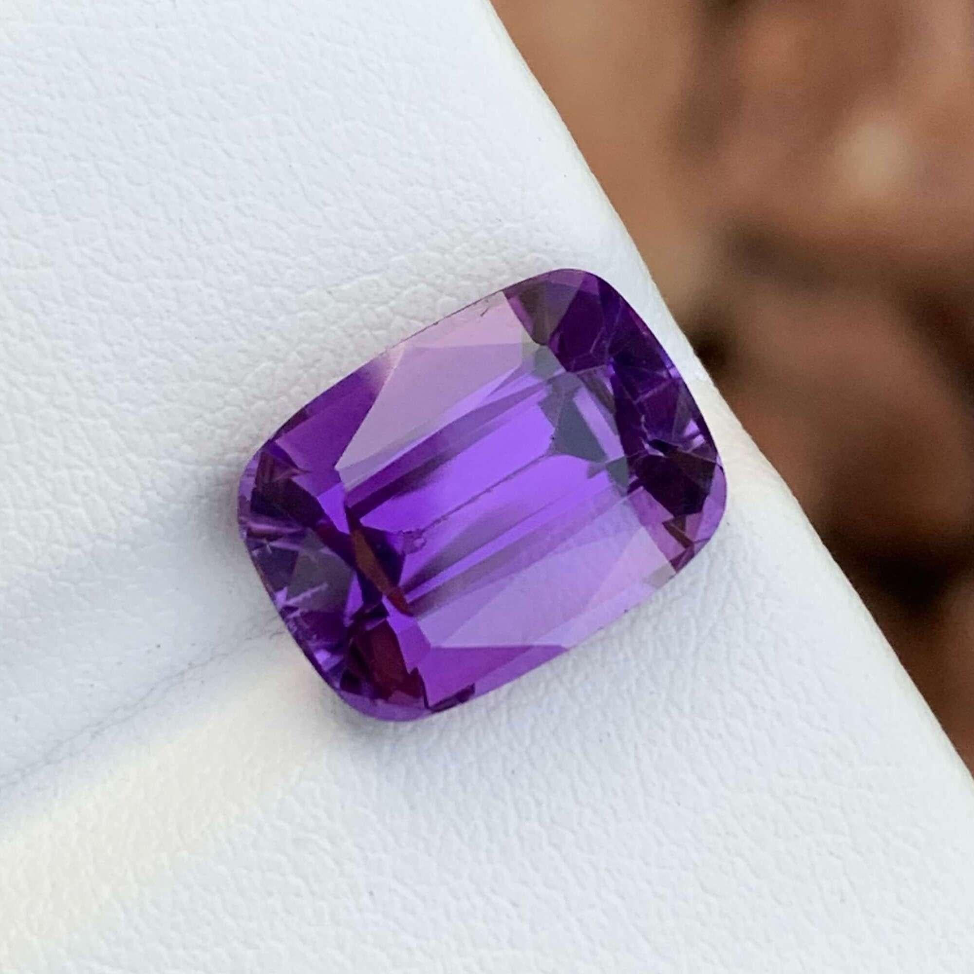 Modern Gorgeous Natural Amethyst Cut Gemstone 7.10 Carats Loose Amethyst From Brazil 