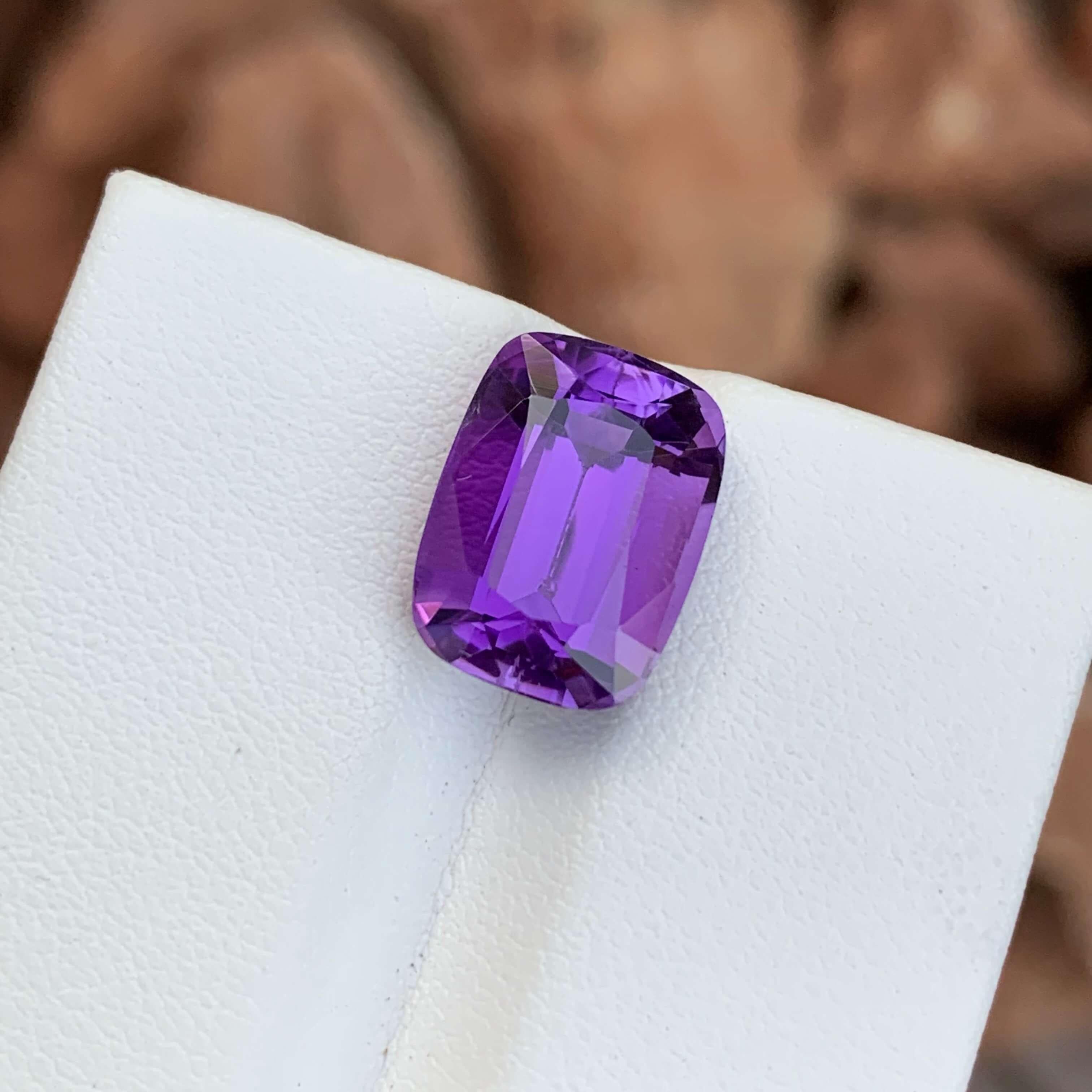 Gorgeous Natural Amethyst Cut Gemstone 7.10 Carats Loose Amethyst From Brazil  In New Condition In Bangkok, TH