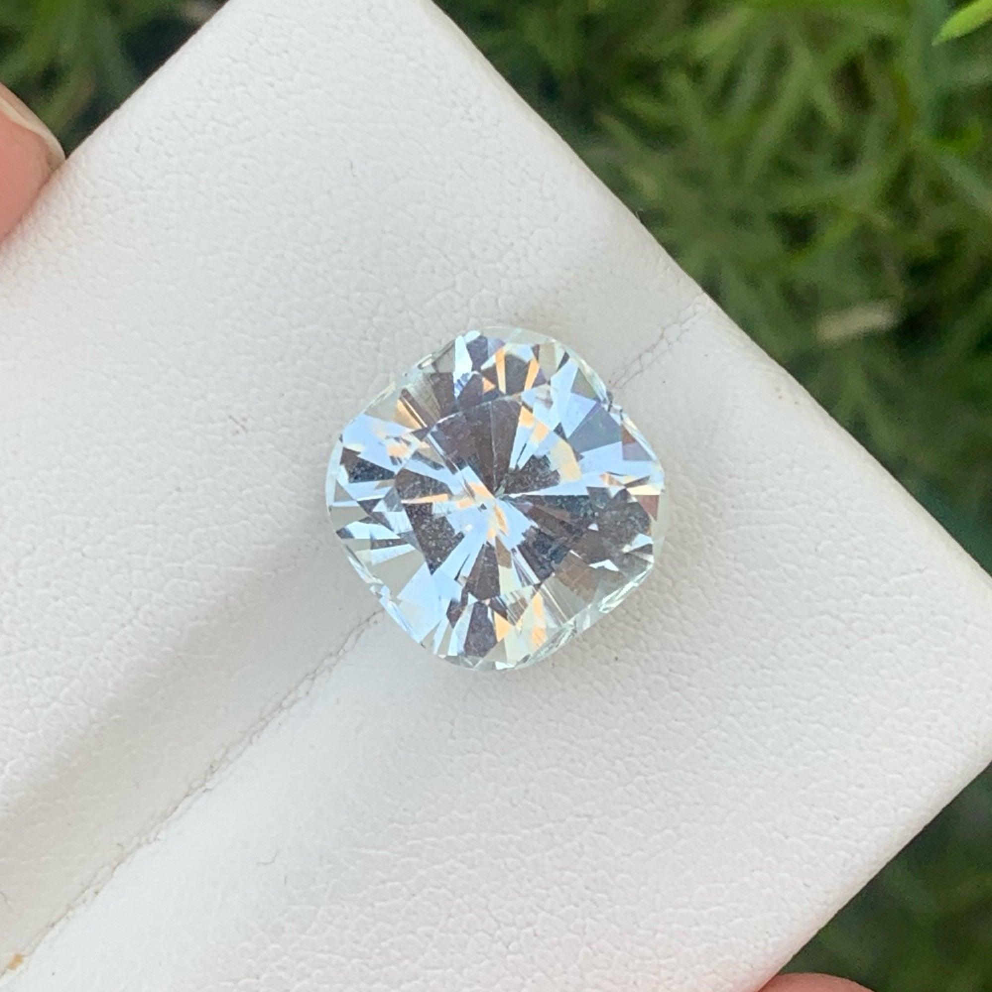 Gorgeous Natural Aquamarine Gemstone Pakistan 7.50 Carats In New Condition For Sale In Bangkok, TH