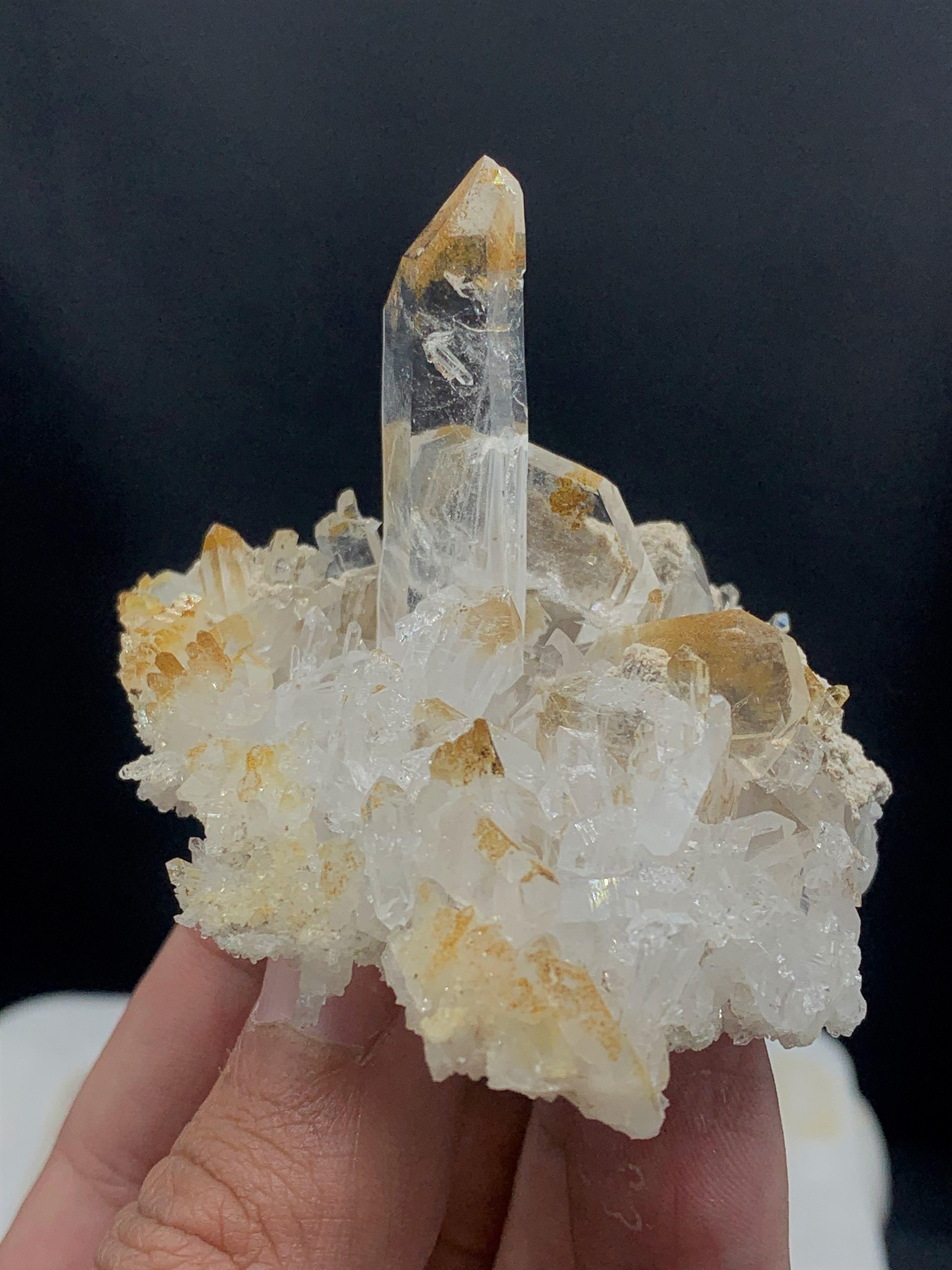 Wunderschönes natürliches Faden-Quarz-Cluster-Exemplar aus der Balochistan-Mine (Adamstil) im Angebot