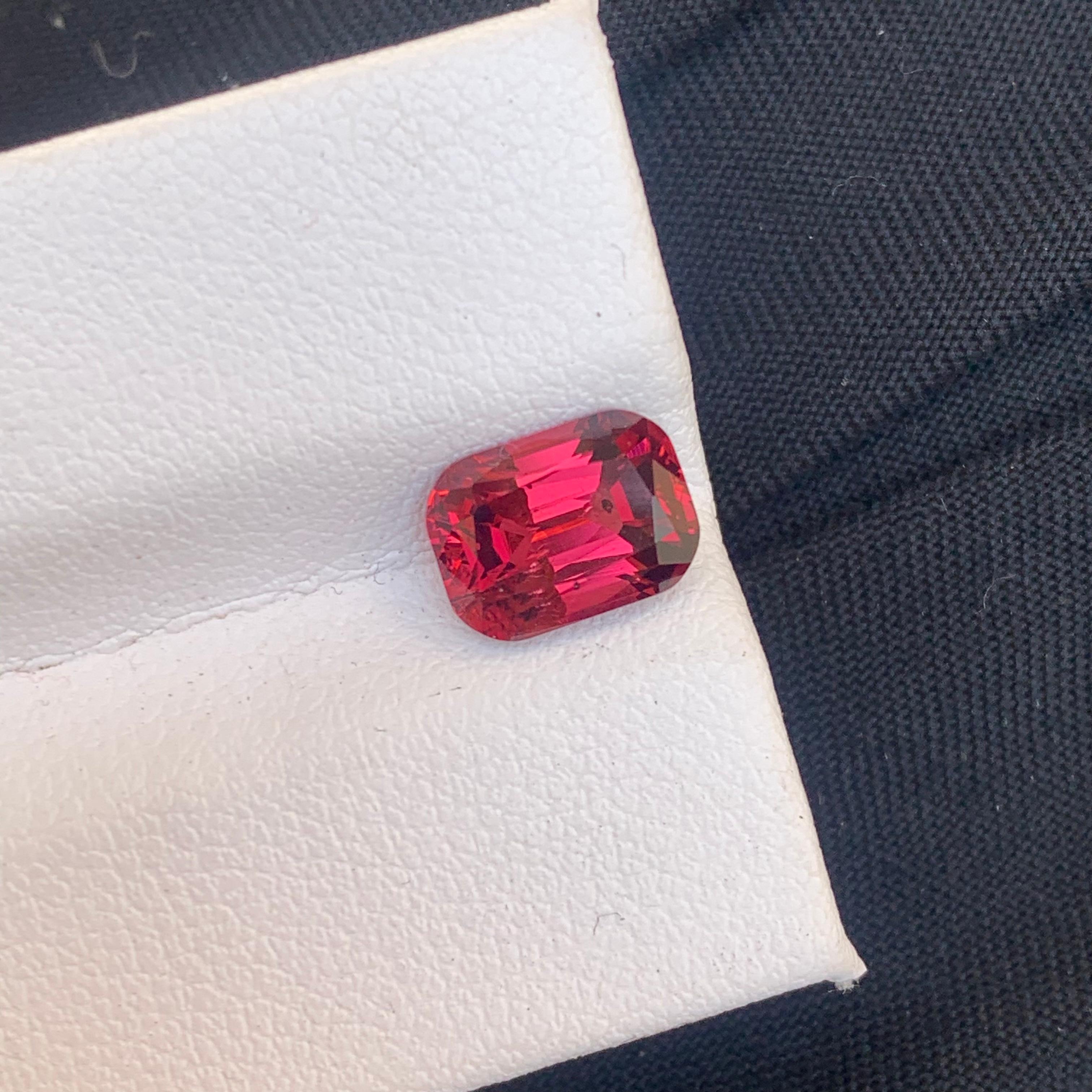 Gorgeous Natural Loose Red Rhodolite Garnet Gemstone 2.45 Carat with SI Clarity For Sale 6