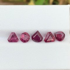Wunderschöne natürliche lose Rhodolith Granat Multi Shape 4,30 Karat Edelstein Lot
