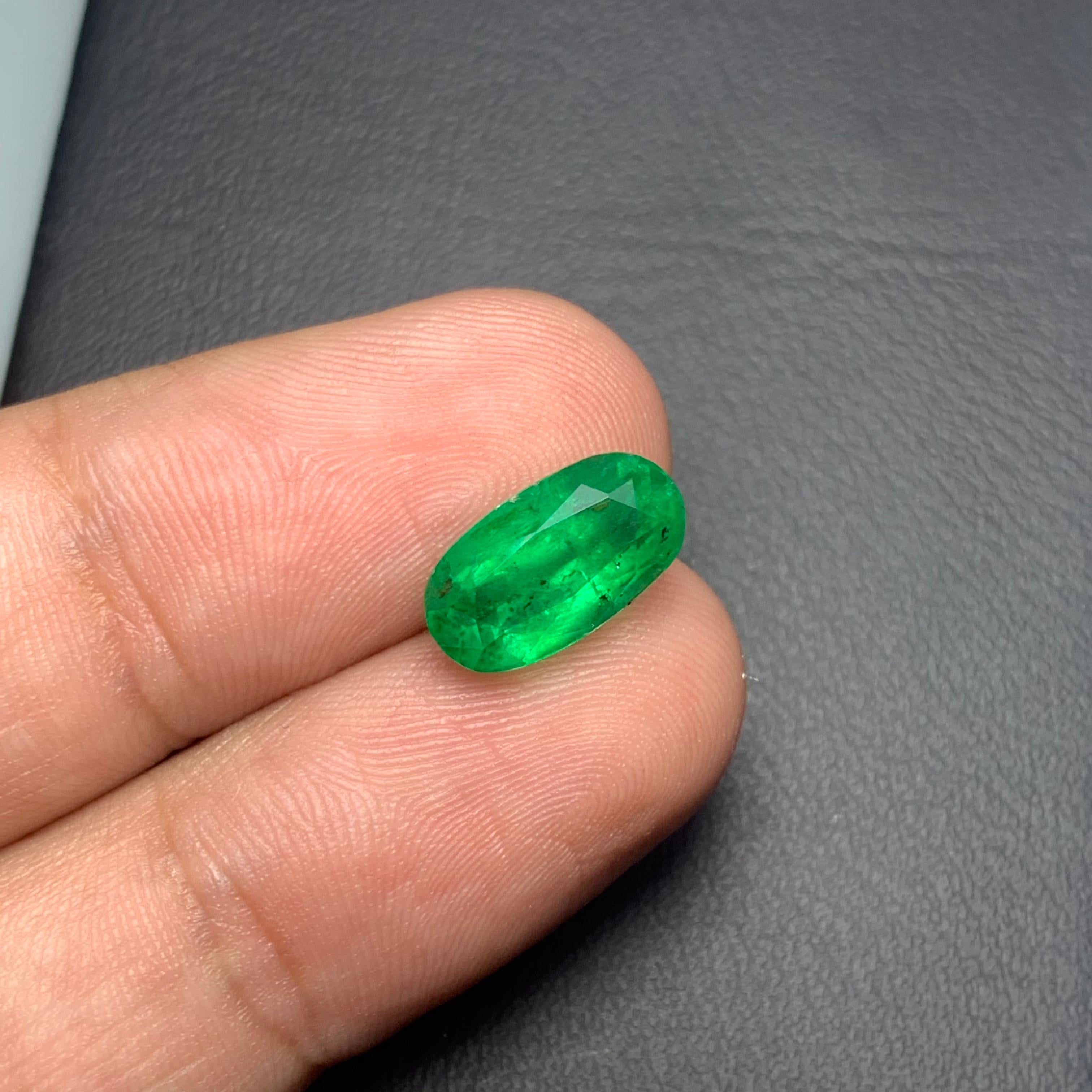 Gorgeous Natural Vivid Green Emerald Oval Shape from Pakistan Mine 3.10 Carat 11