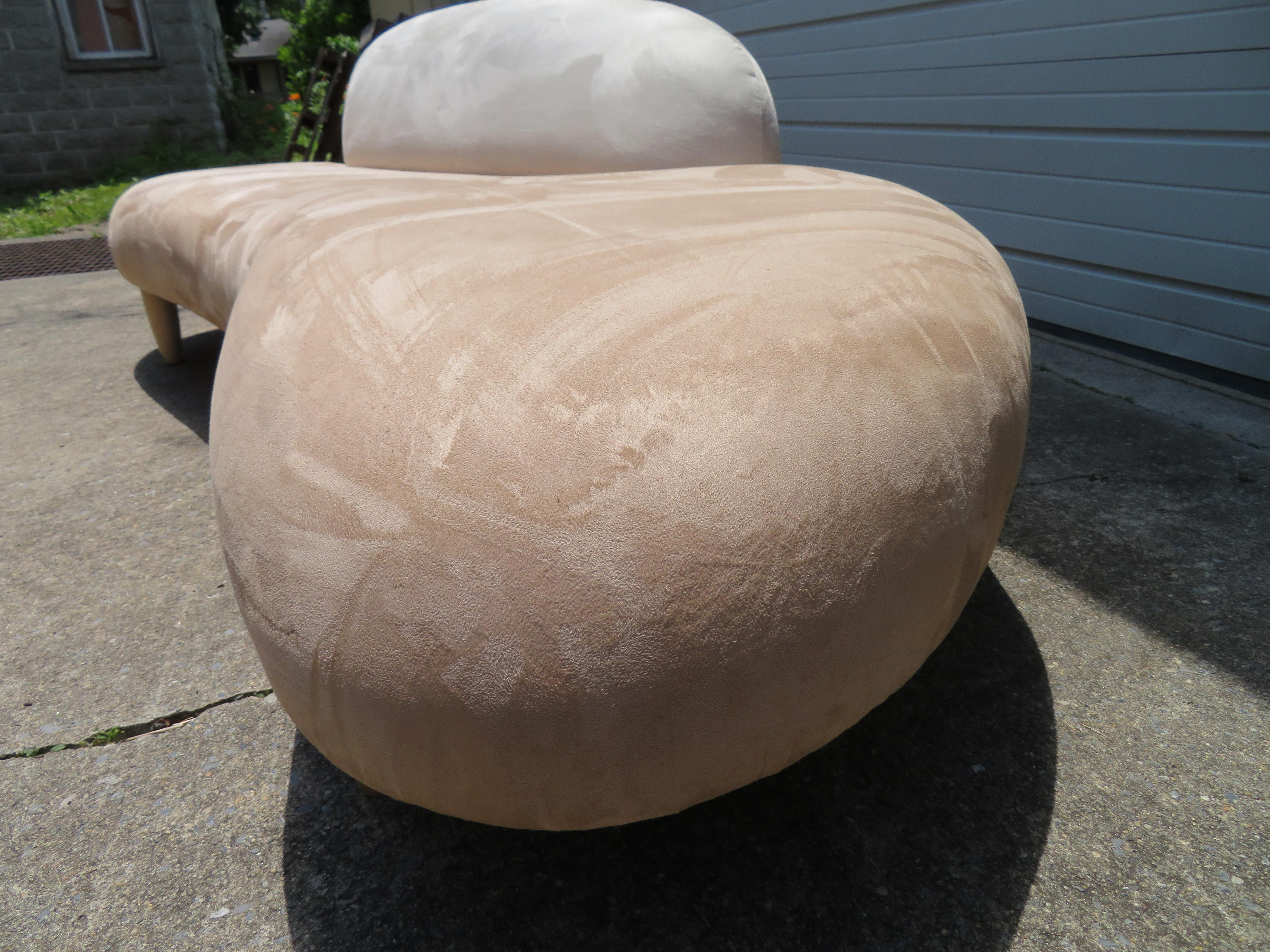 Gorgeous Noguchi Style Sculptural Free-Form Cloud Sofa and Ottoman 4