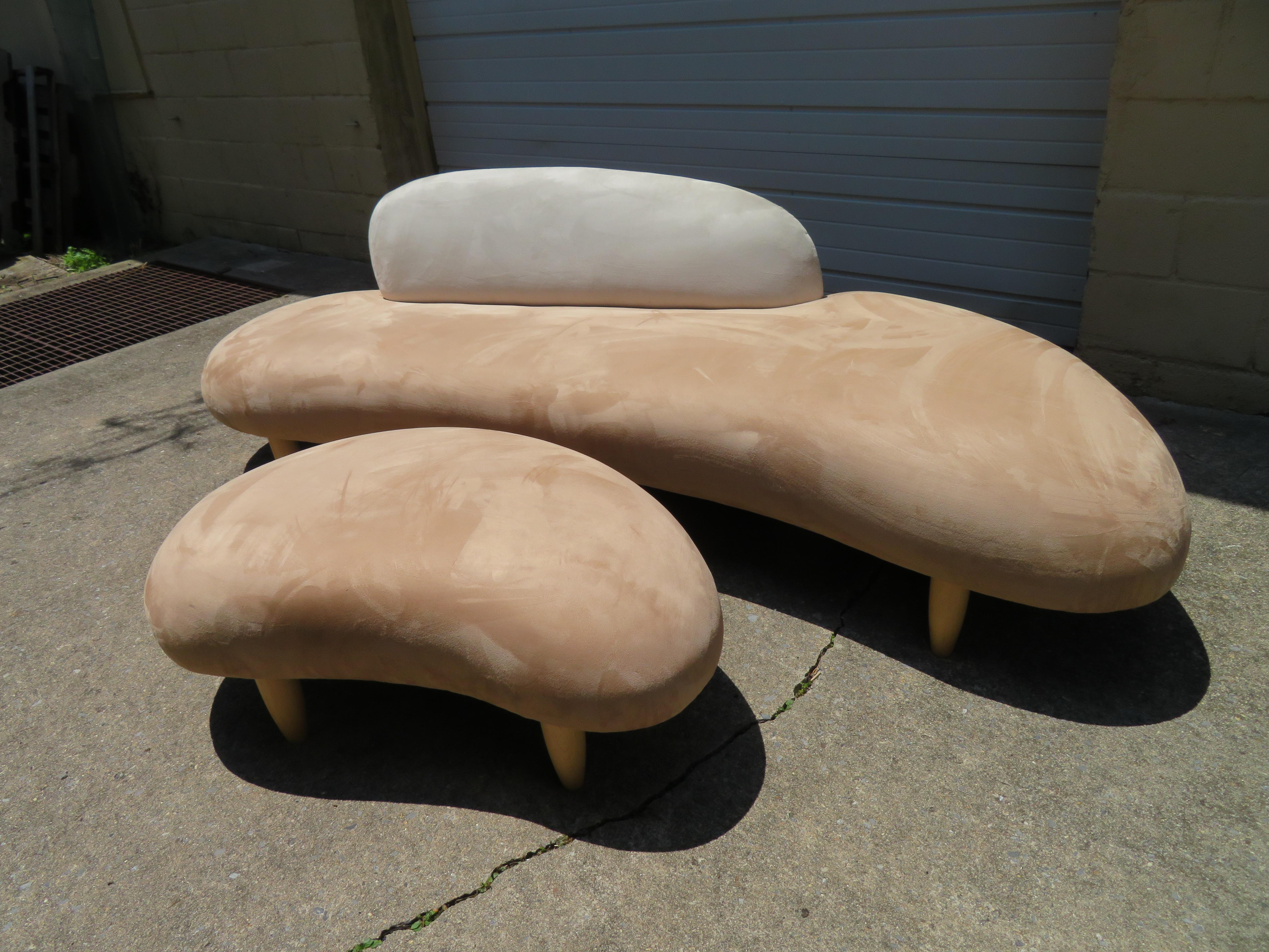 Gorgeous Noguchi Style Sculptural Free-Form Cloud Sofa and Ottoman 8