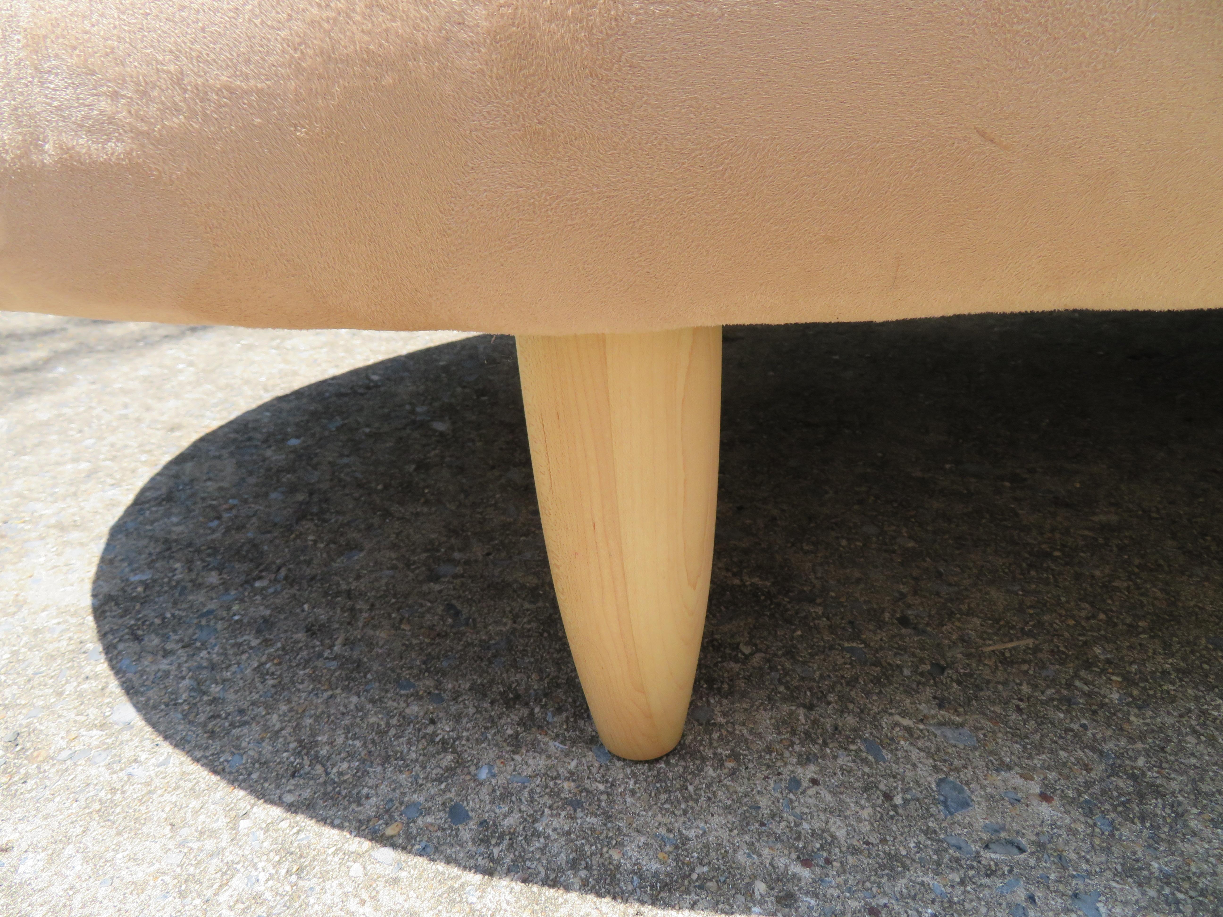 noguchi ottoman