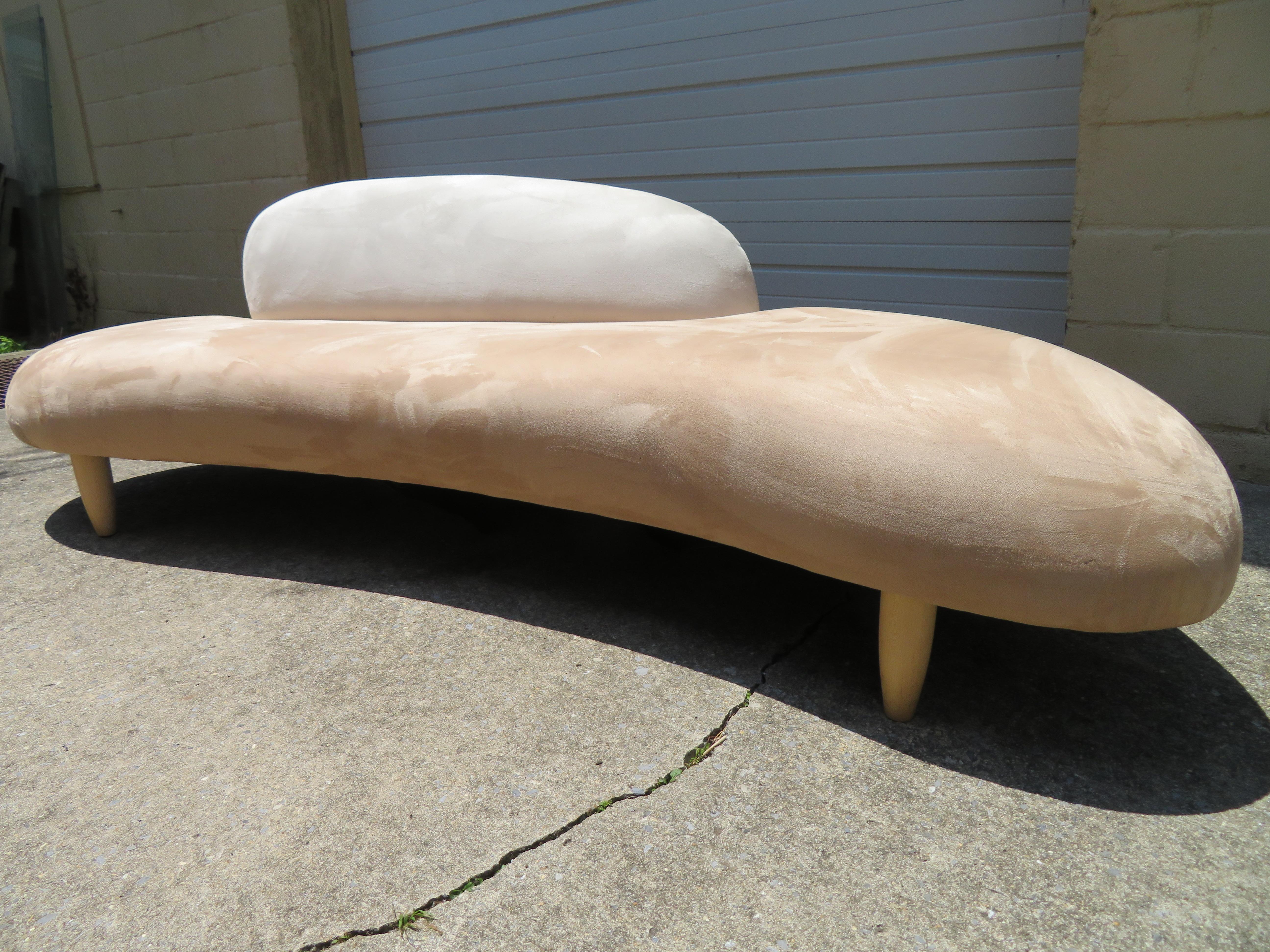 Gorgeous Noguchi Style Sculptural Free-Form Cloud Sofa and Ottoman In Good Condition In Pemberton, NJ