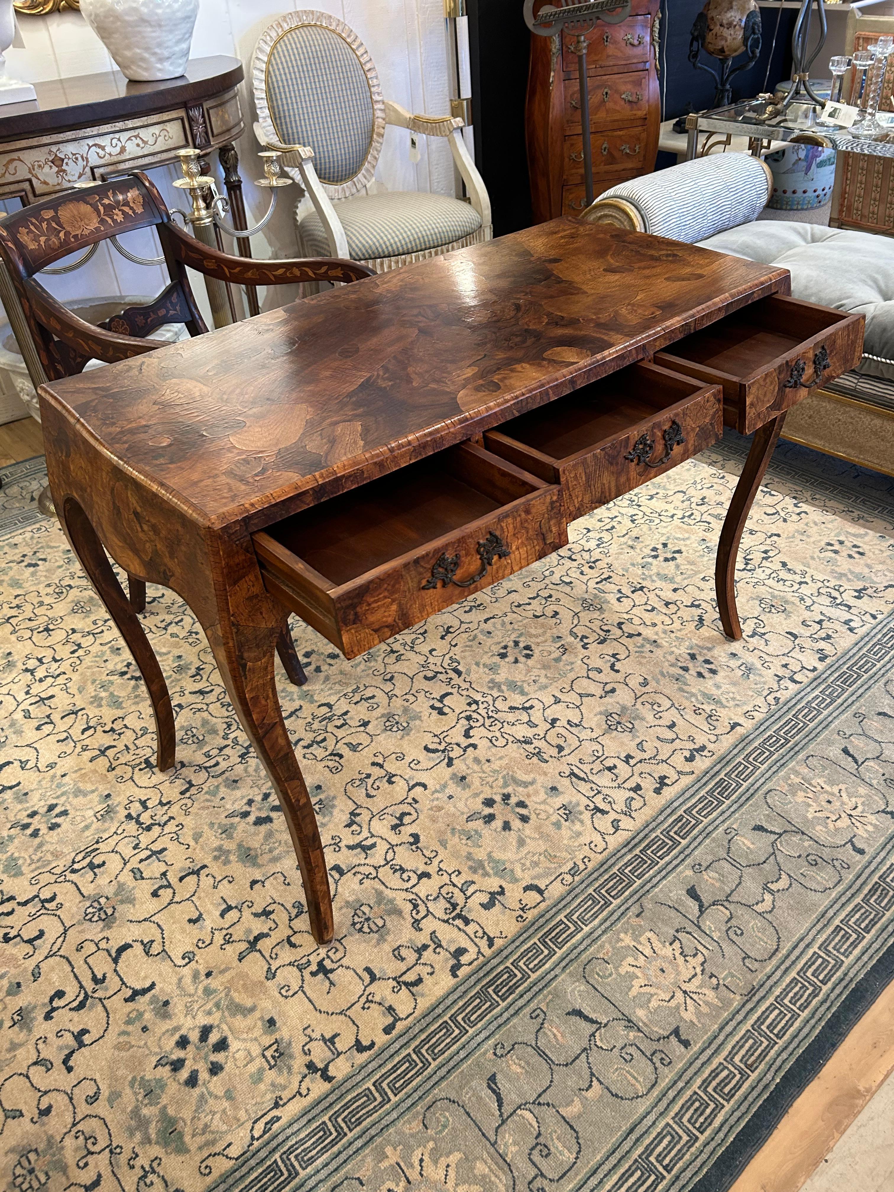 Louis XVI Gorgeous Oyster Wood Writing Desk with Cabriole Legs For Sale