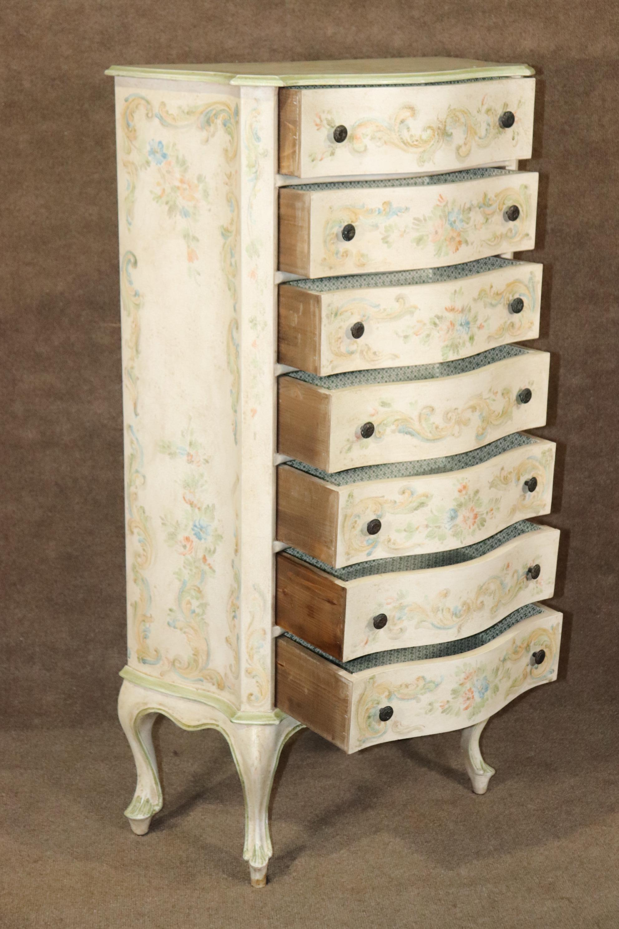 Gorgeous Paint Decorated Venetian Style Italian Lingerie Chest Dresser In Good Condition In Swedesboro, NJ