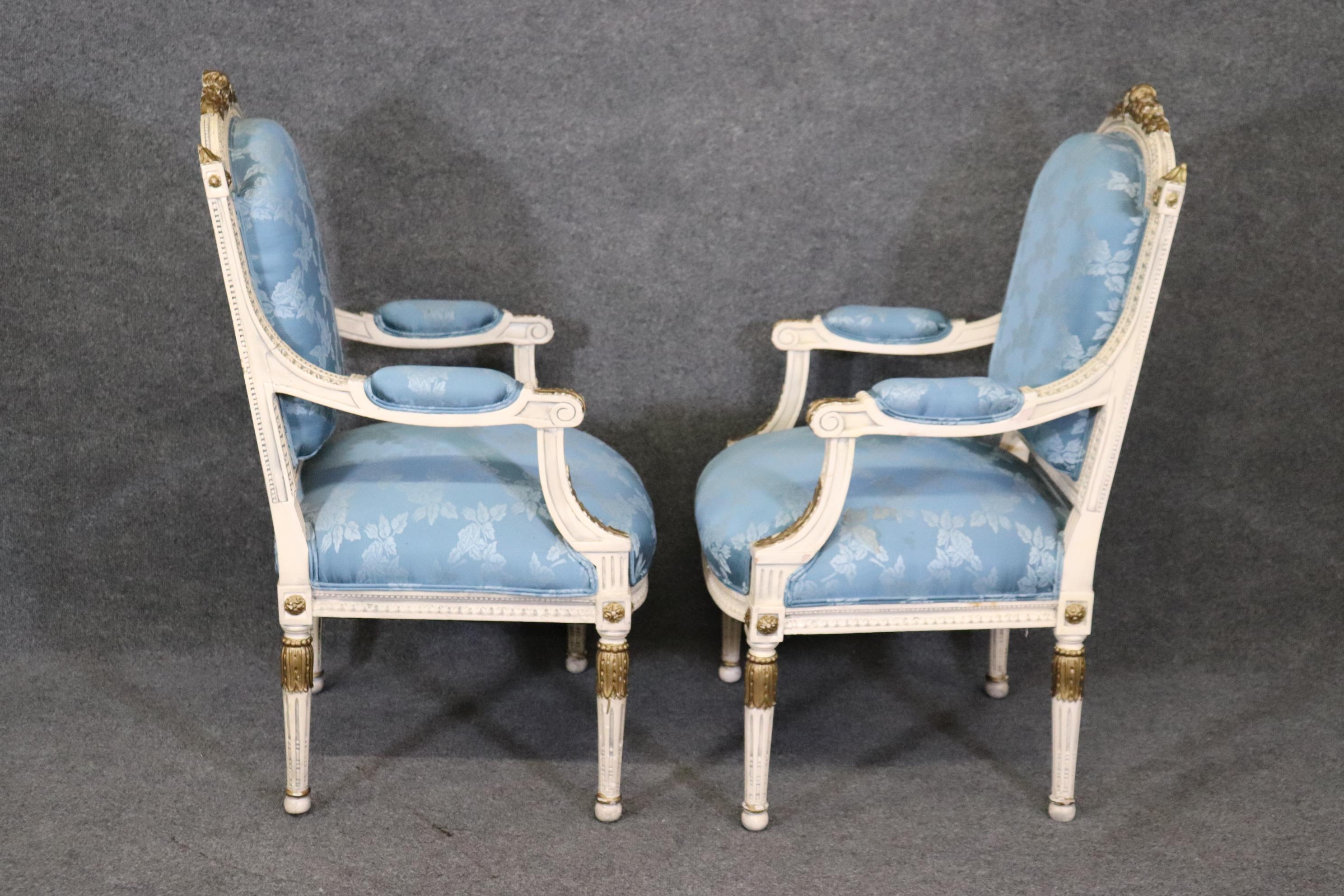 Gorgeous Pair French Carved Painted and Gilded Armchairs Blue Silk  For Sale 4