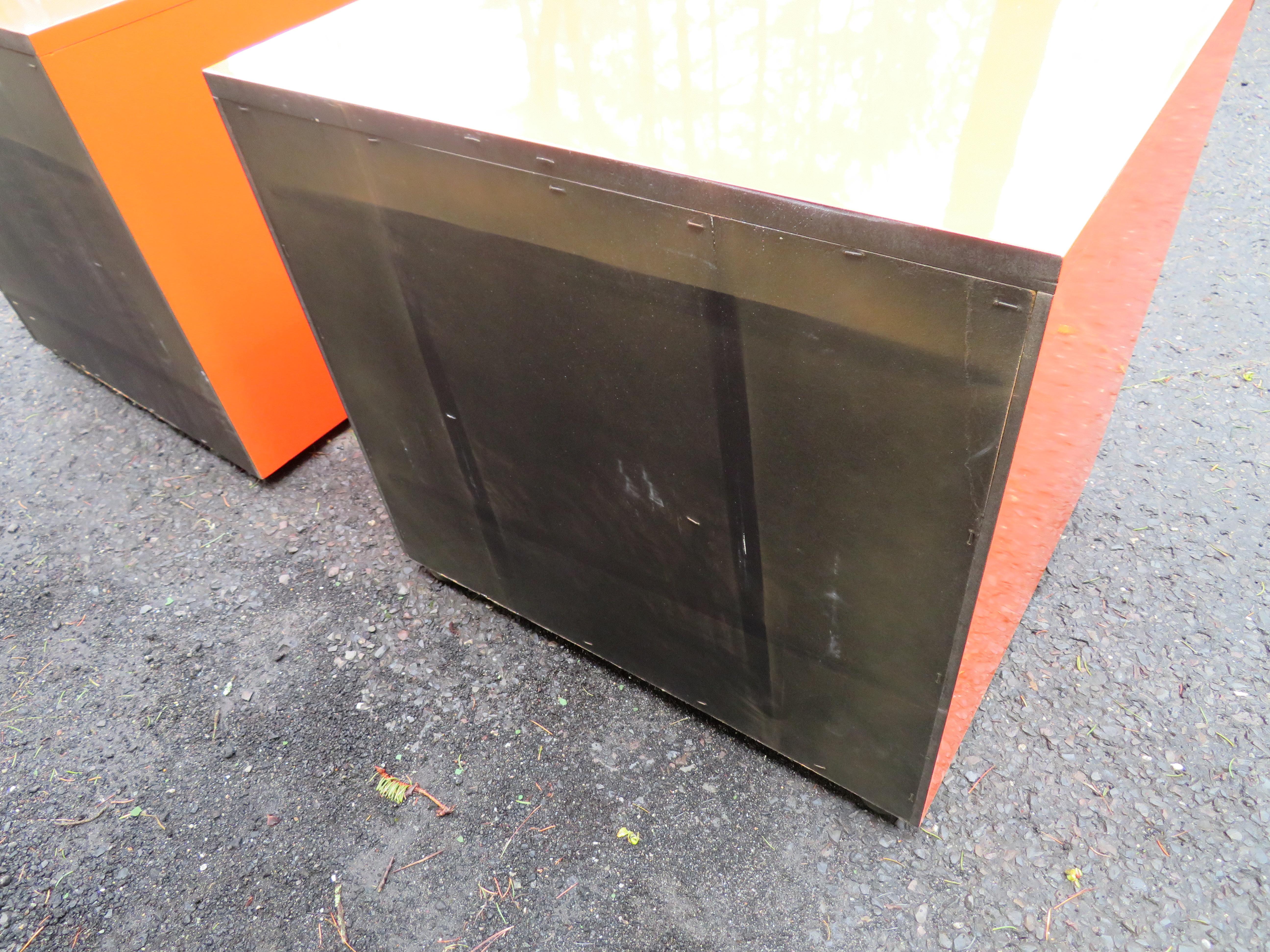 Gorgeous Pair Gloss Orange Lacquer Campaign Chest Night Stand Dixie Campaigner In Good Condition In Pemberton, NJ