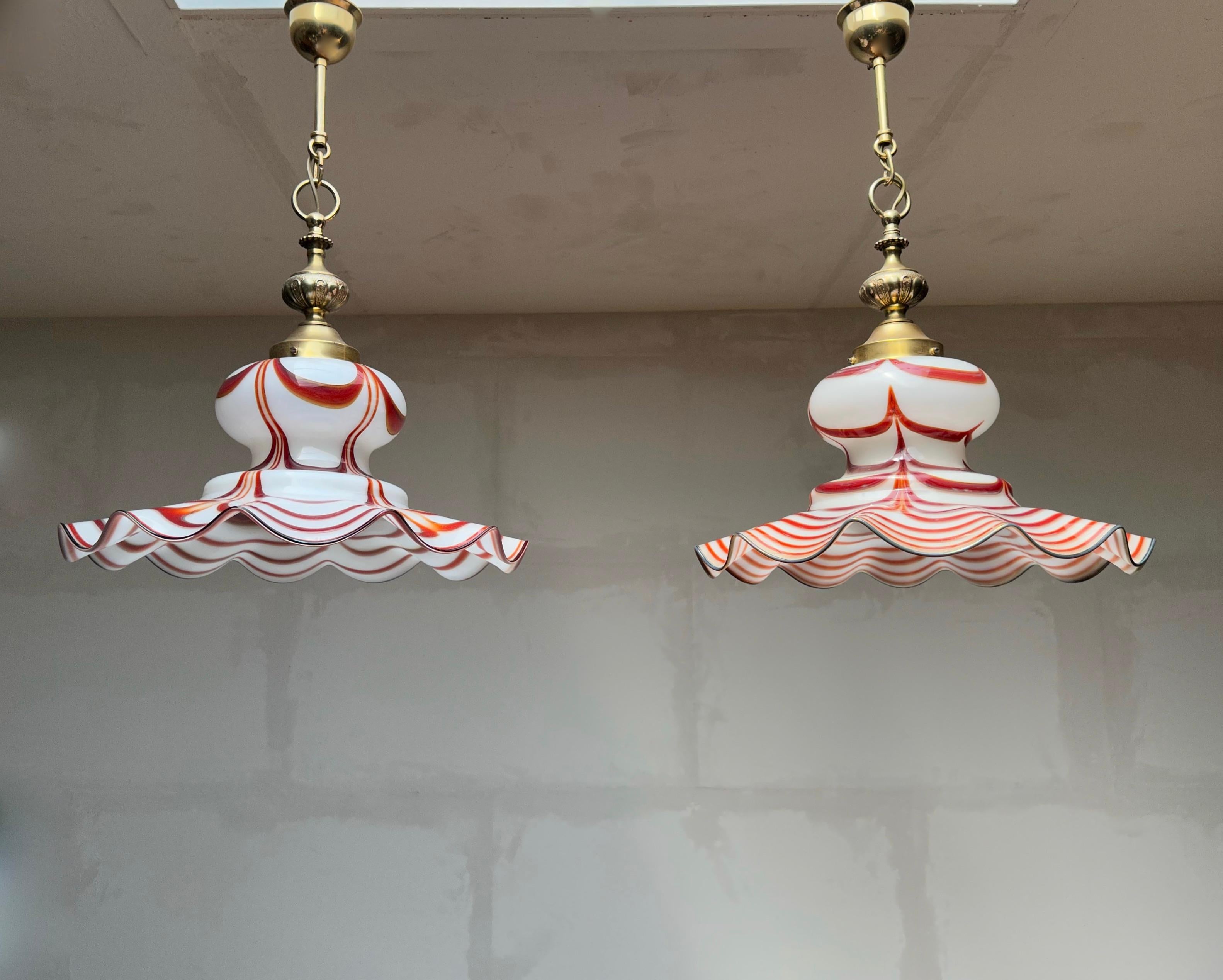 Gorgeous Pair Large Mid-Century Modern Italian Murano Glass Art Pendant Lights For Sale 13