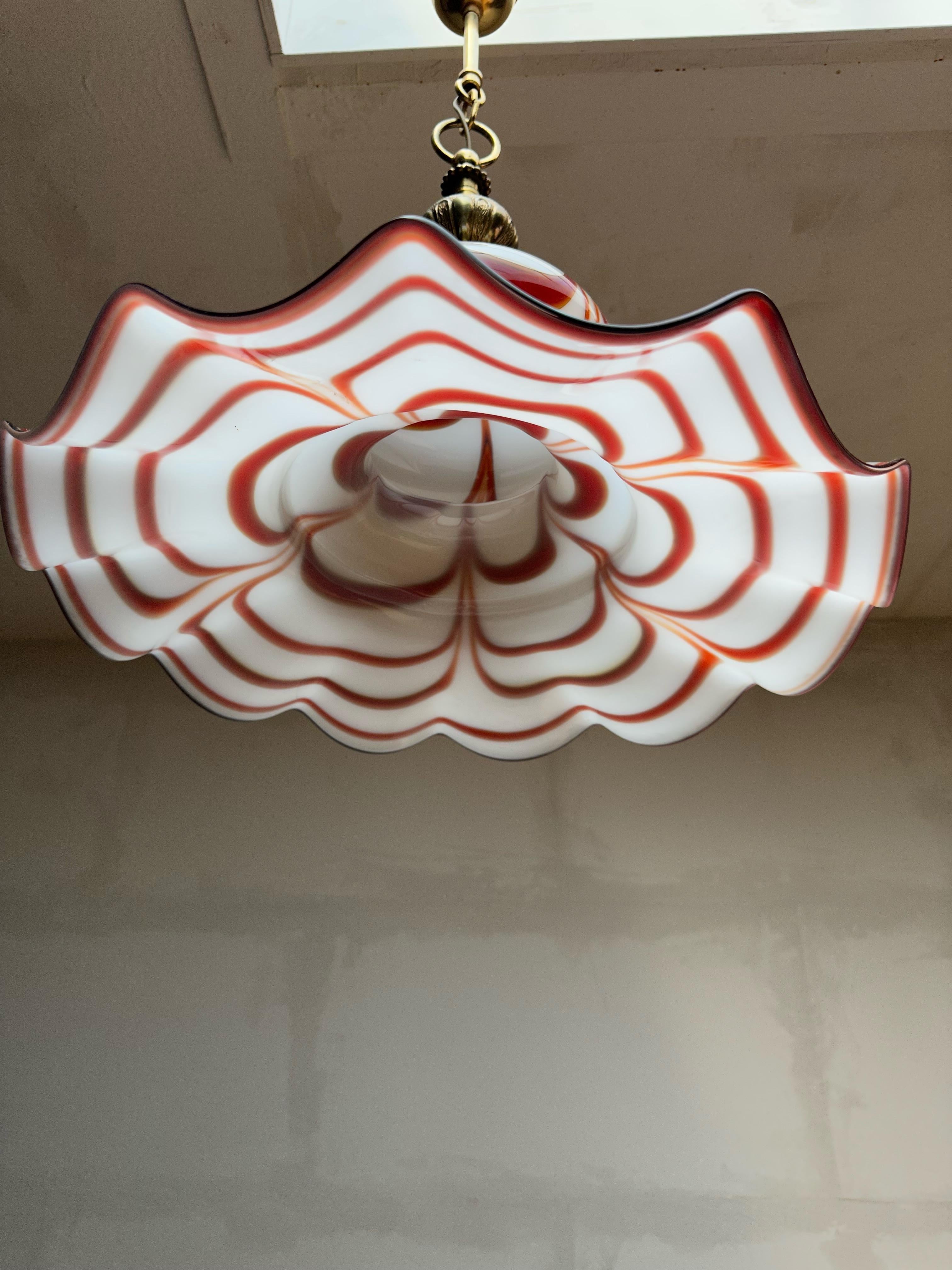 Gorgeous Pair Large Mid-Century Modern Italian Murano Glass Art Pendant Lights For Sale 1
