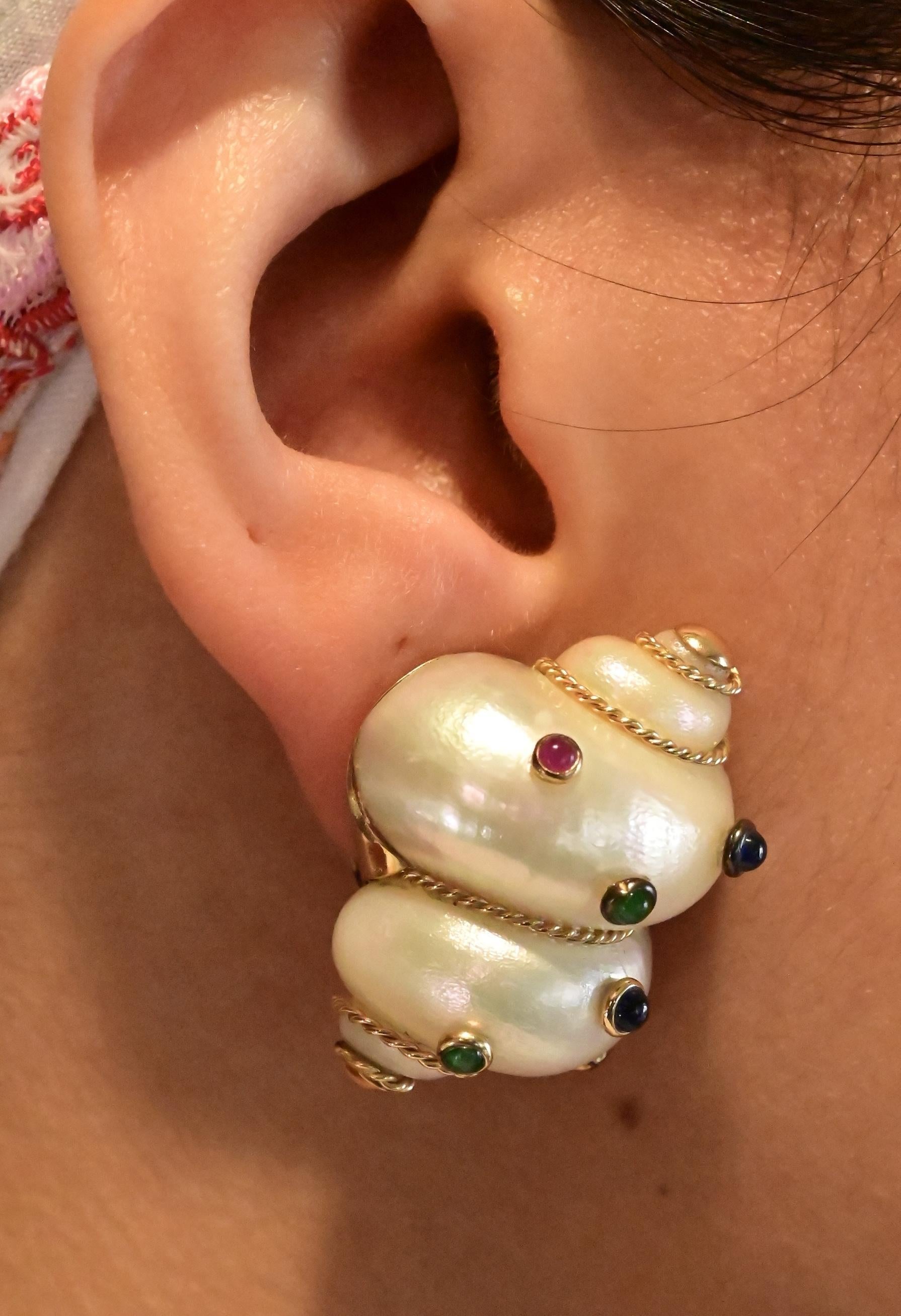 Precioso Par De Pendientes De Concha Marina Maz 14K 5