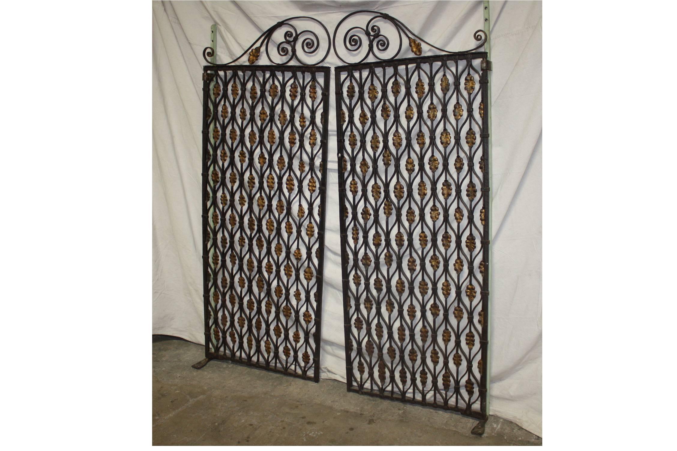 Gorgeous Pair of 18th Century French Iron Gates In Excellent Condition For Sale In Stockbridge, GA