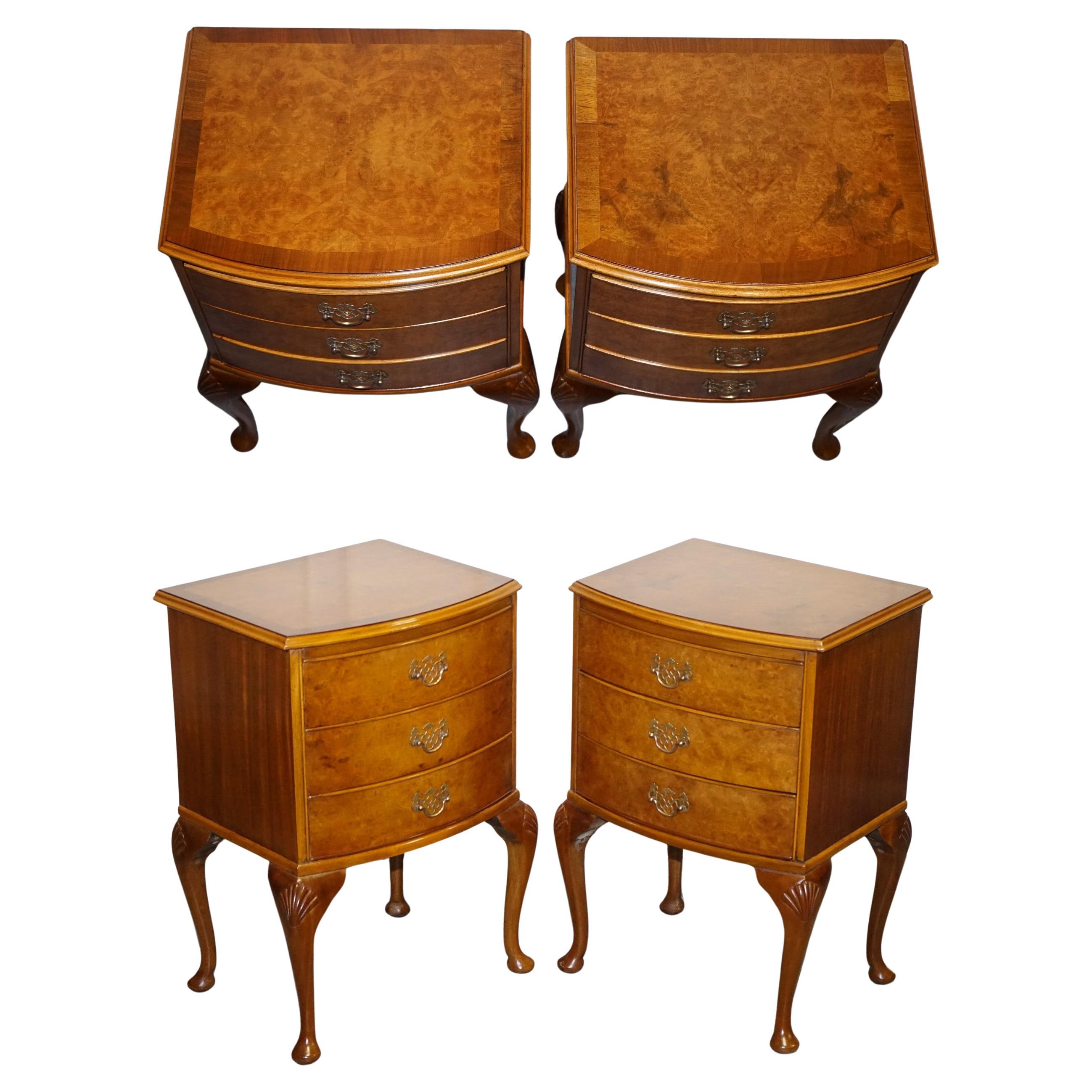 GORGEUSE PAIRE DE TABLETTES DE BEDSIDES EN NOYER BURR DE STYLE ART DECO en vente