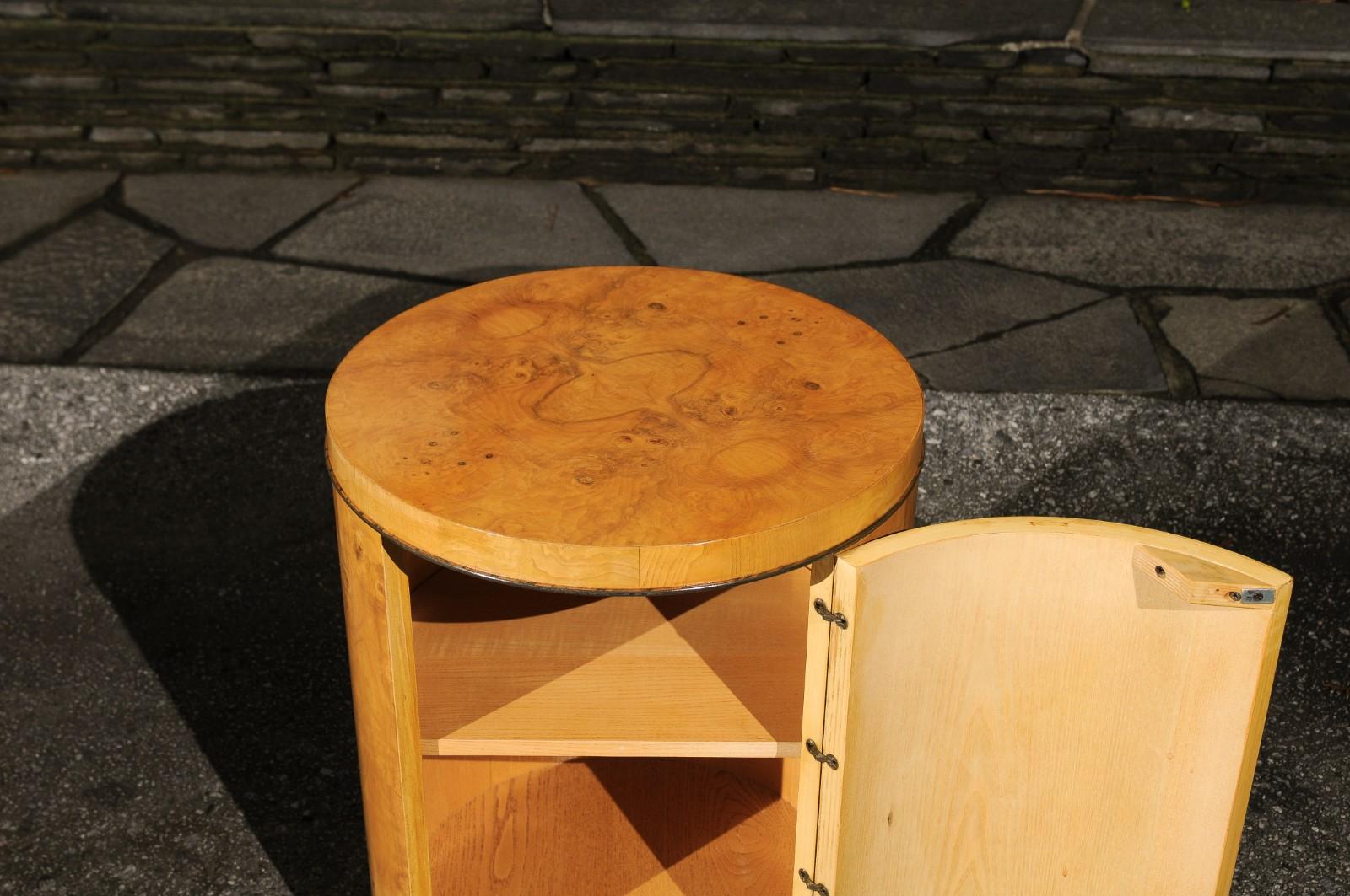 Gorgeous Pair of Bookmatch Olivewood Cylinder Cabinets by Henredon, circa 1980 For Sale 3