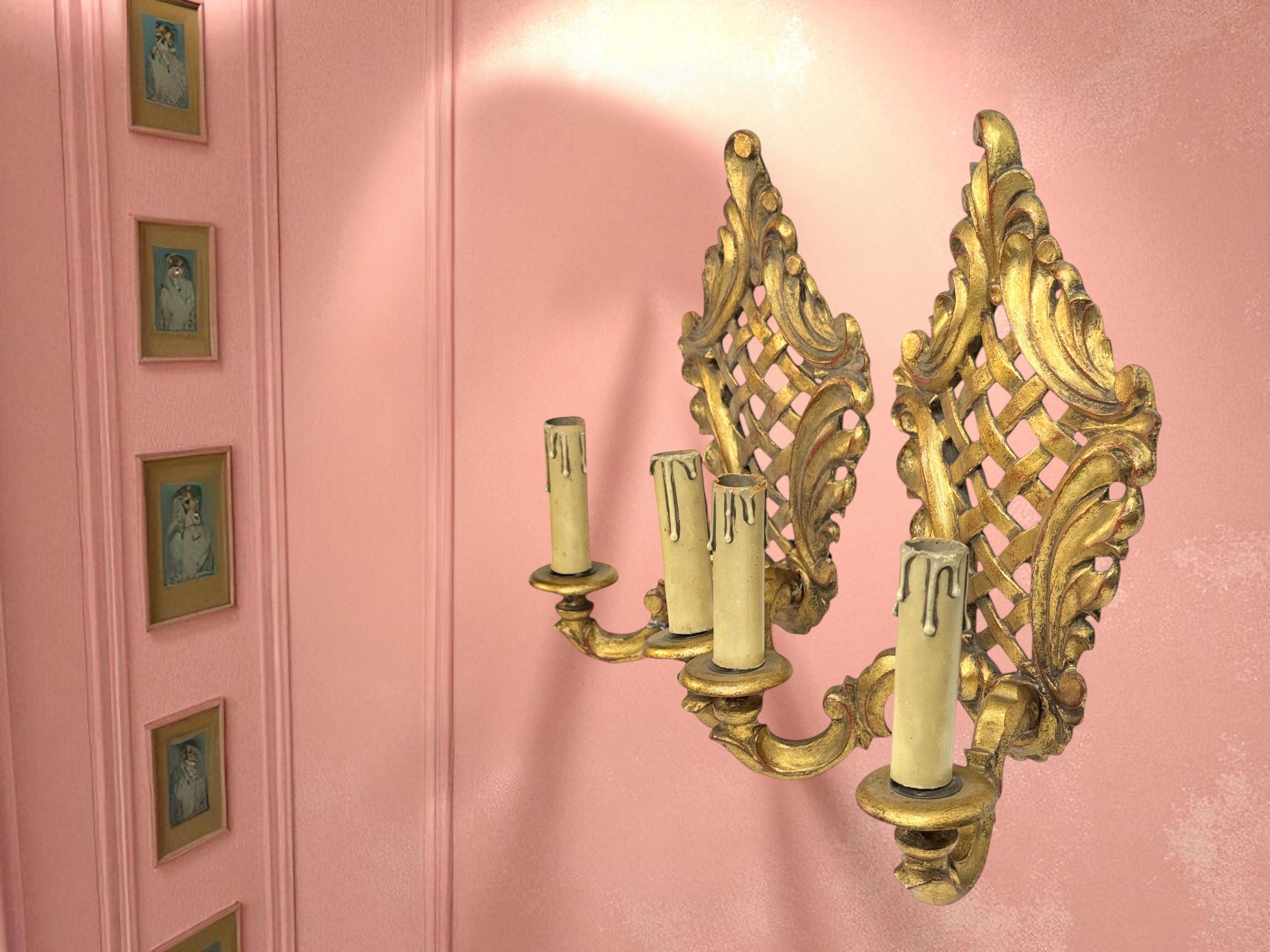 Gorgeous Pair of Gilt wood Tole Toleware Florentine Style Sconces, Italy, 1910s For Sale 5