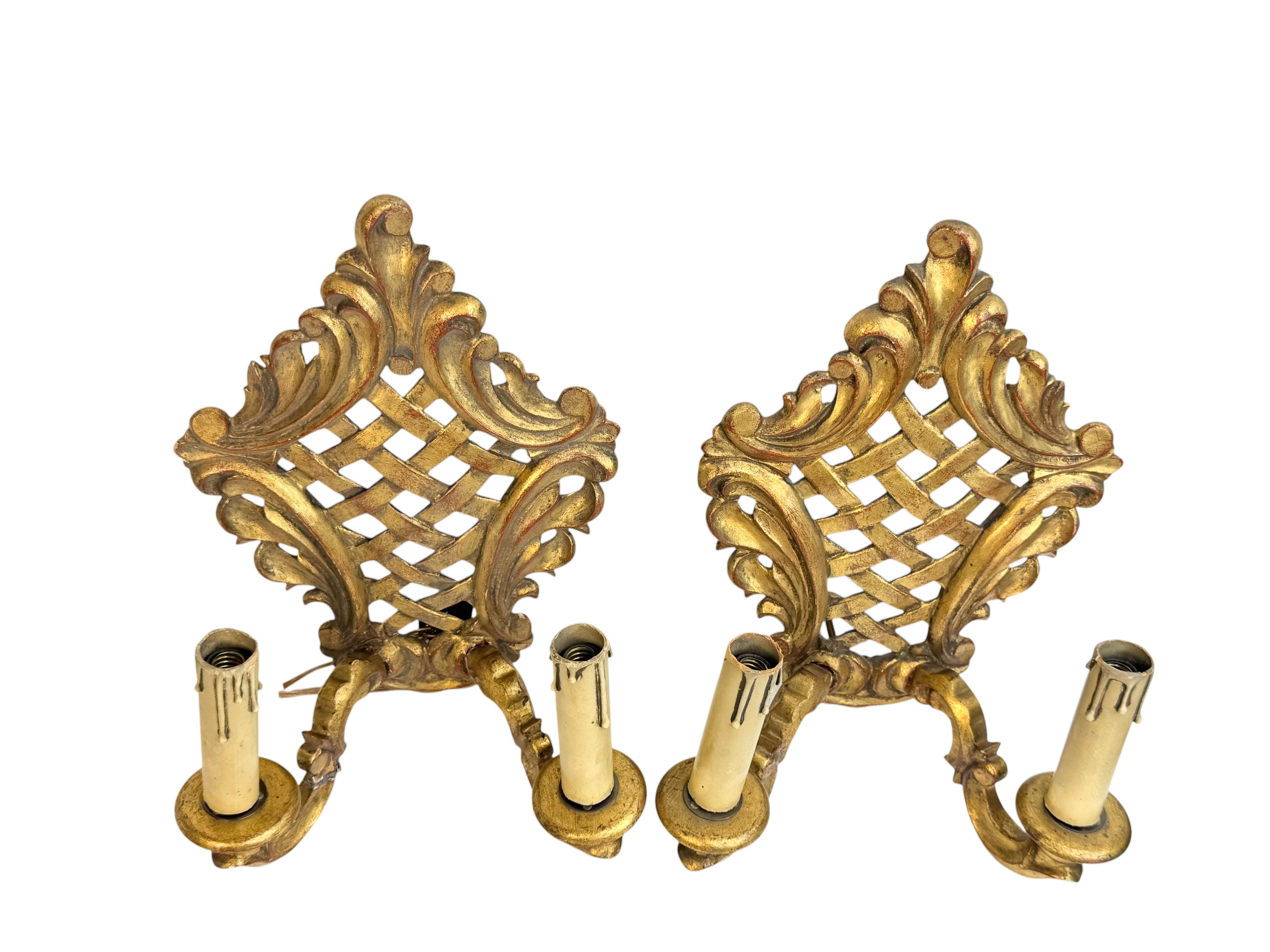 Gorgeous Pair of Gilt wood Tole Toleware Florentine Style Sconces, Italy, 1910s In Good Condition For Sale In Nuernberg, DE