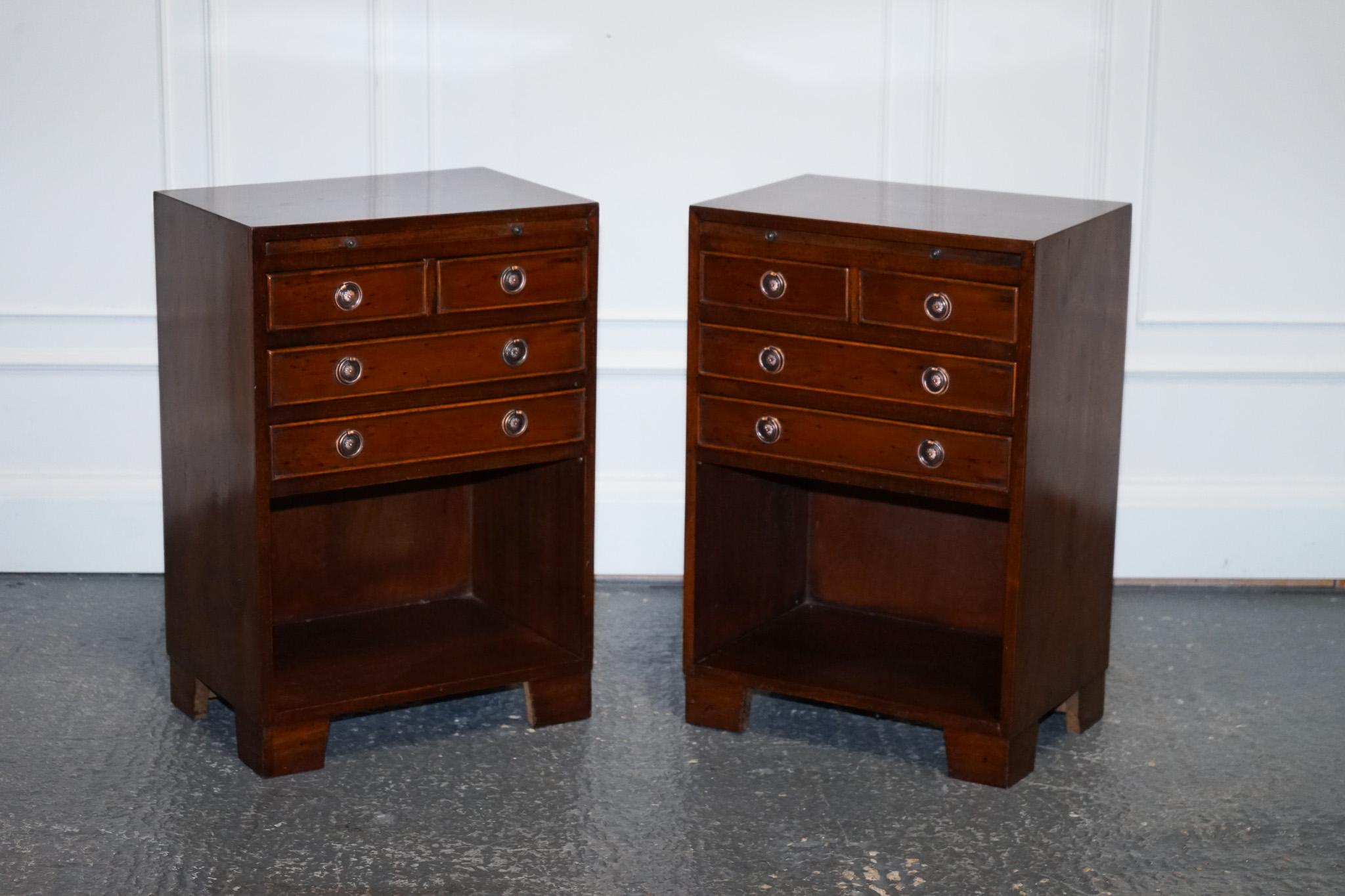 
We are delighted to offer for sale this Gorgeous Pair Of Georgian Style Nightstands.

These Gorgeous Georgian Style Nightstands are a true testament to craftsmanship and timeless design. Made from high-quality hardwood, these nightstands exude