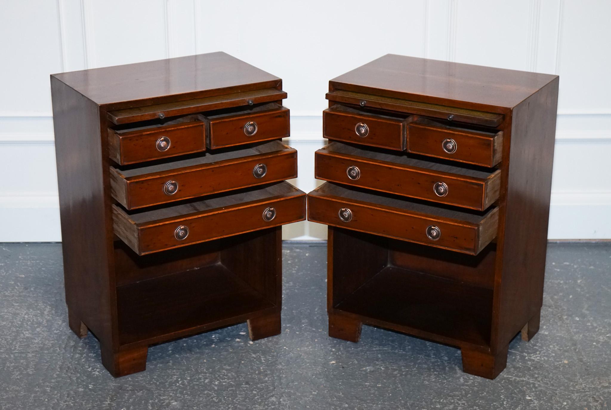 British GORGEOUS PAIR OF HARDWOOD GEORGIAN STYLE NIGHTSTANDS WiTH DRAWERS