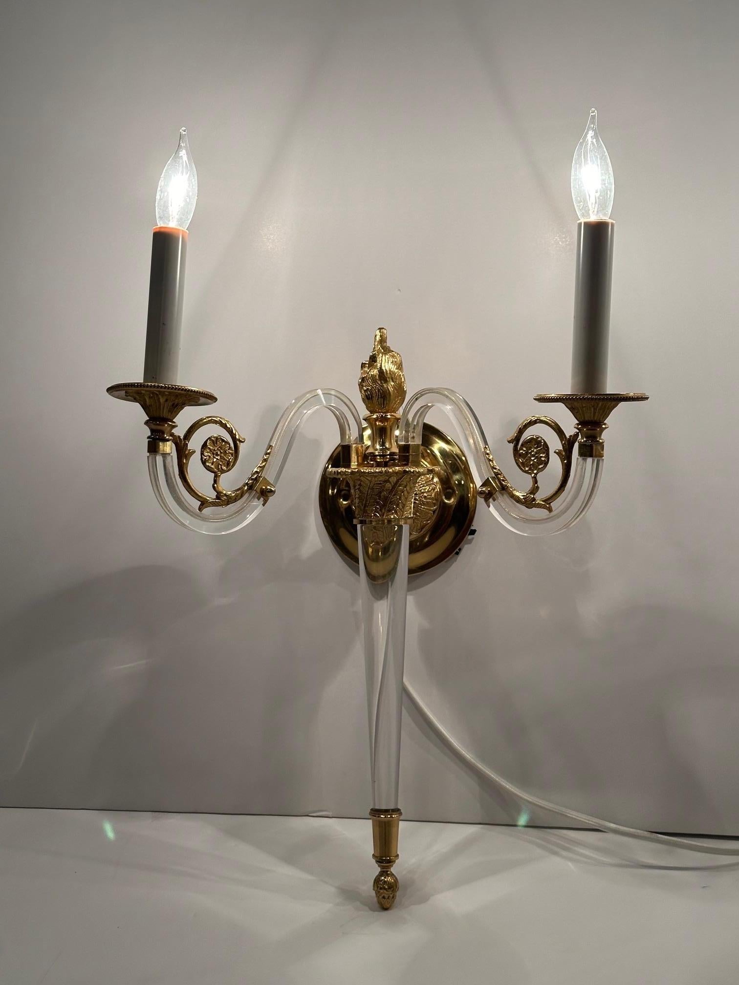Late 20th Century Gorgeous Pair of Hollywood Regency Lucite & Brass Sconces For Sale