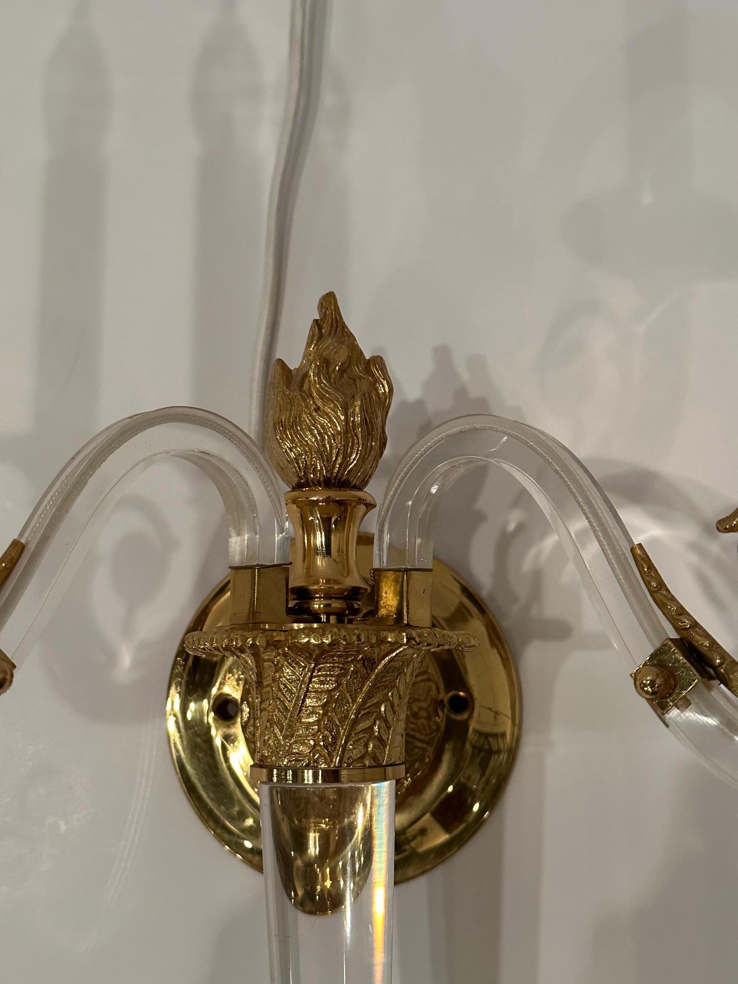 Gorgeous Pair of Hollywood Regency Lucite & Brass Sconces For Sale 1