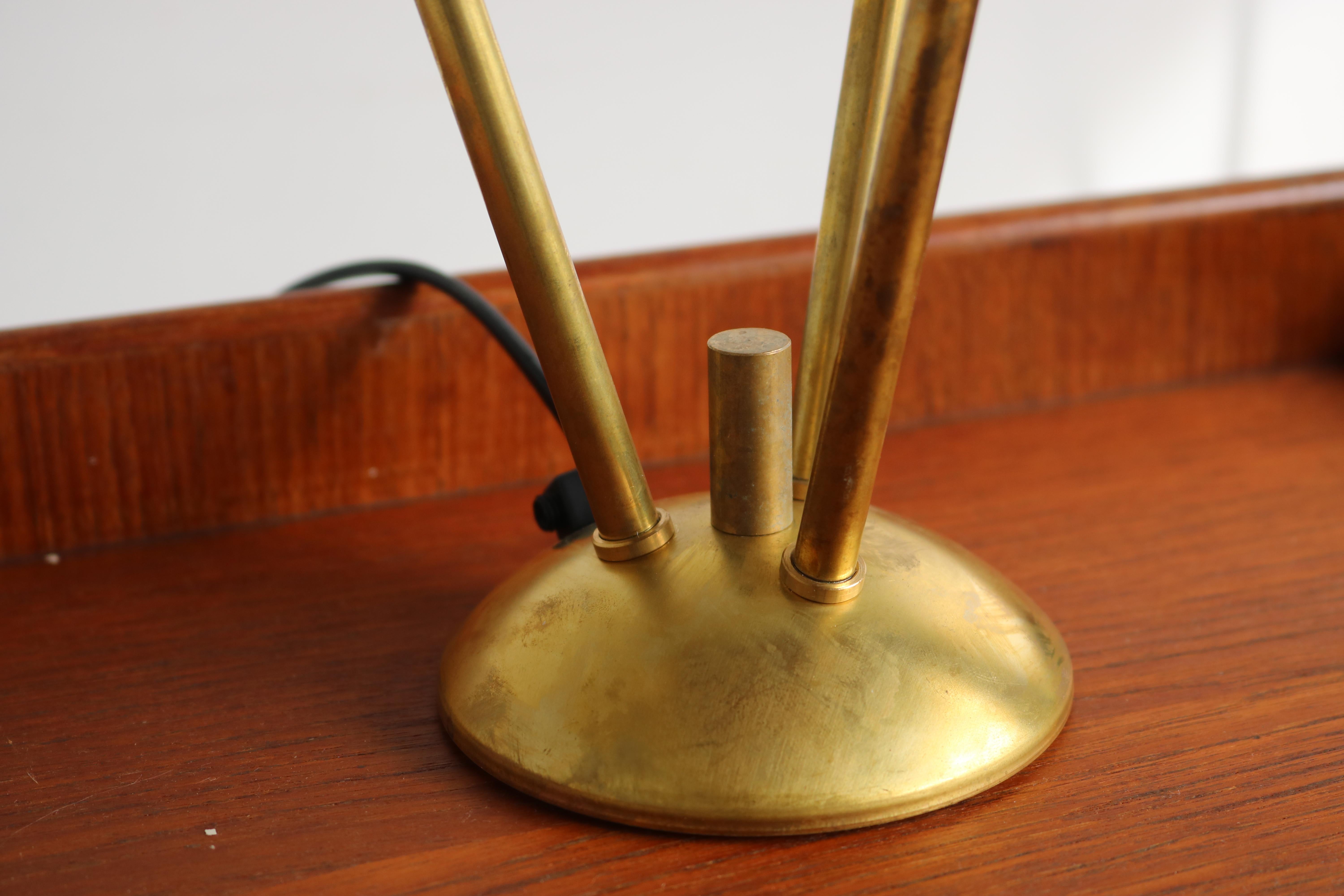 Metal Gorgeous Pair of Italian Design Table Lamps in Minimalist Stilnovo Style Brass