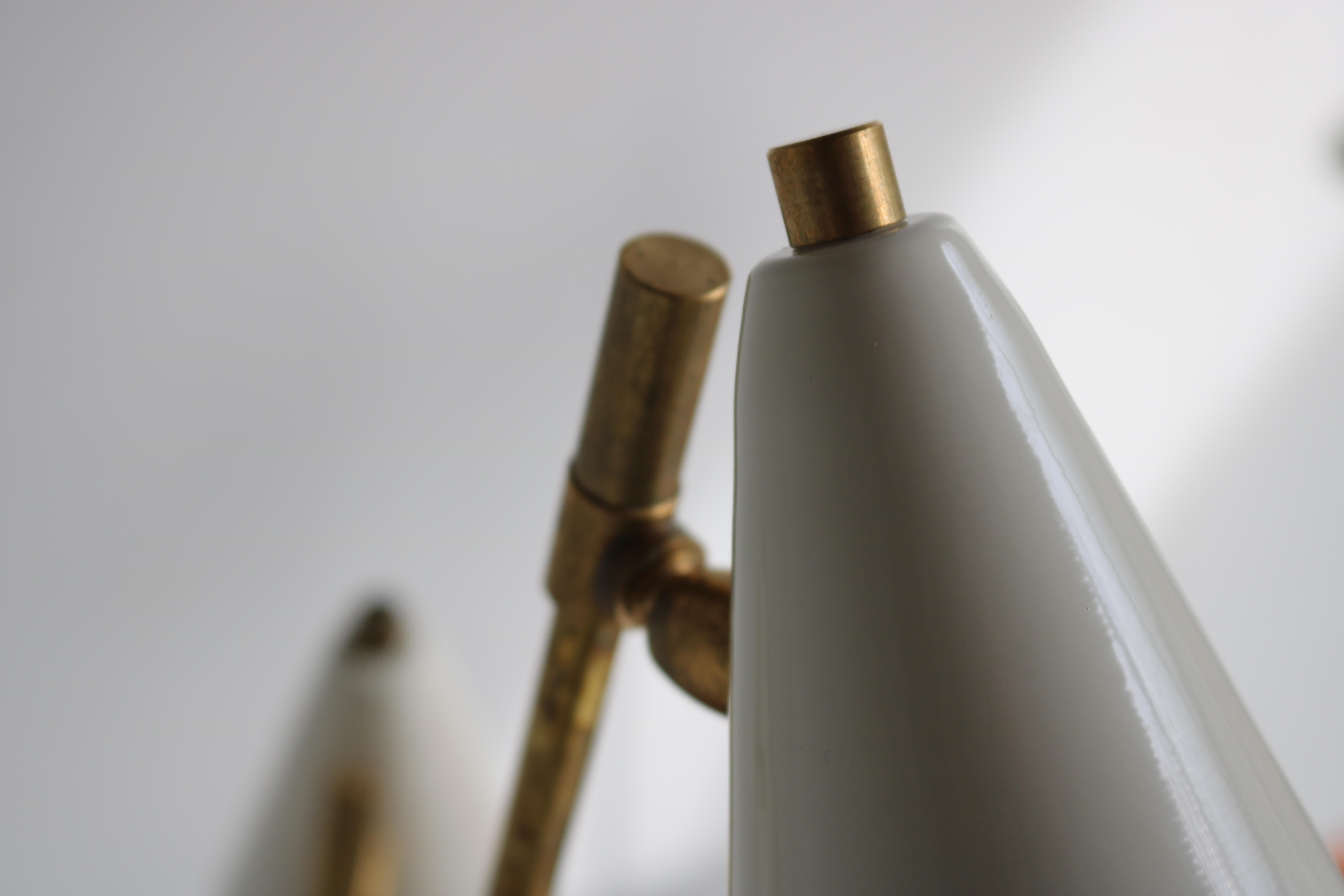 Gorgeous Pair of Italian Design Table Lamps in Minimalist Stilnovo Style Brass 1