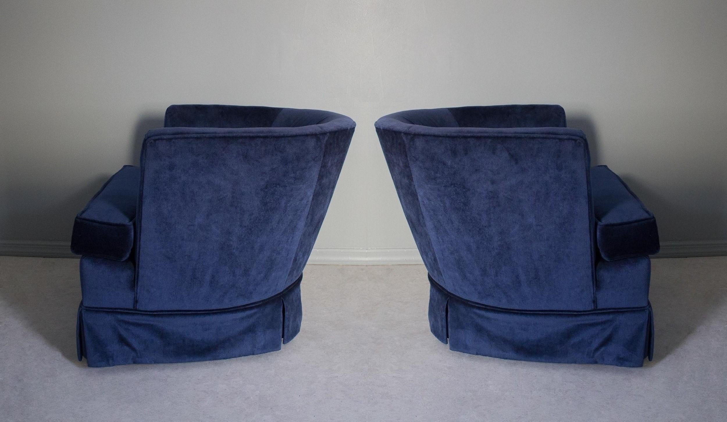 Mid-Century Modern Gorgeous Pair of Luxe Navy Fully Upholstered Club Armchairs For Sale