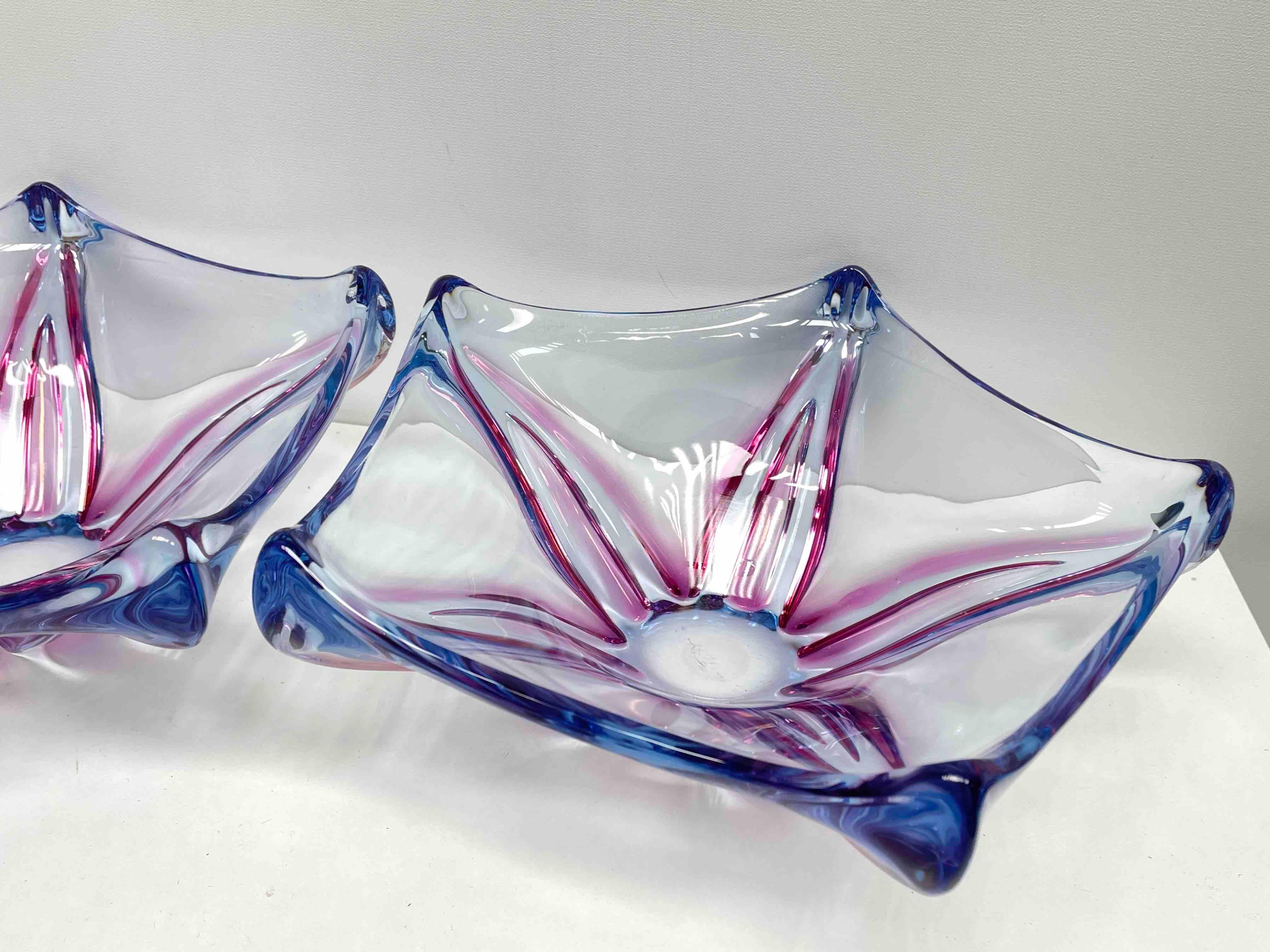 Gorgeous Pair of Murano Art Glass Sommerso Fruit Bowls Vintage, Italy In Good Condition In Nuernberg, DE