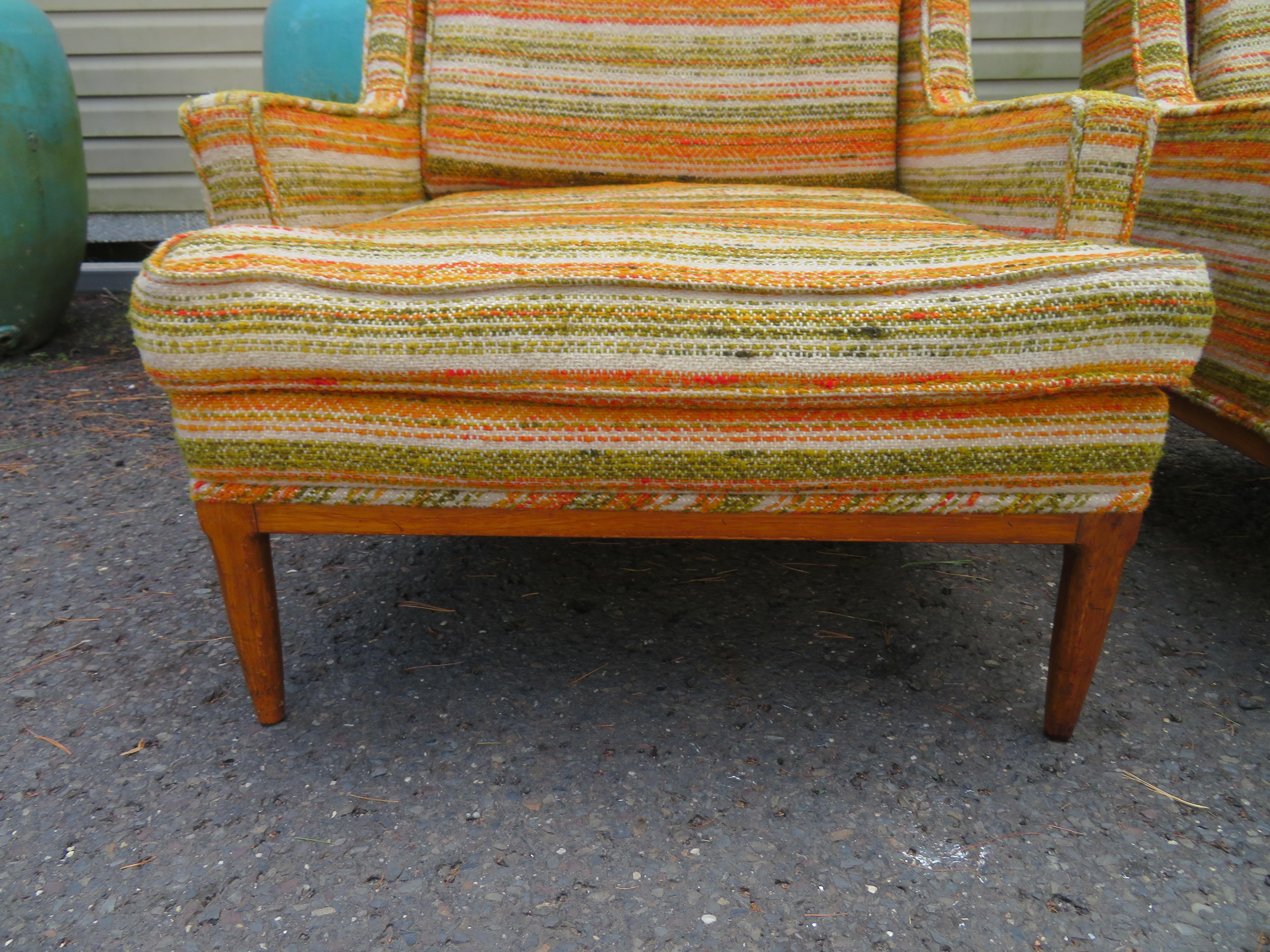 Gorgeous Pair of Tomlinson Sophisticate Lounge Chairs Mid-Century Modern In Good Condition In Pemberton, NJ