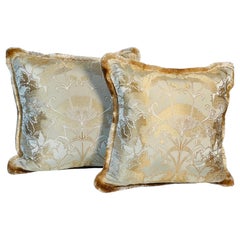 Gorgeous Pair Seide Brokat Fortuny Stil Kissen Feder nach unten